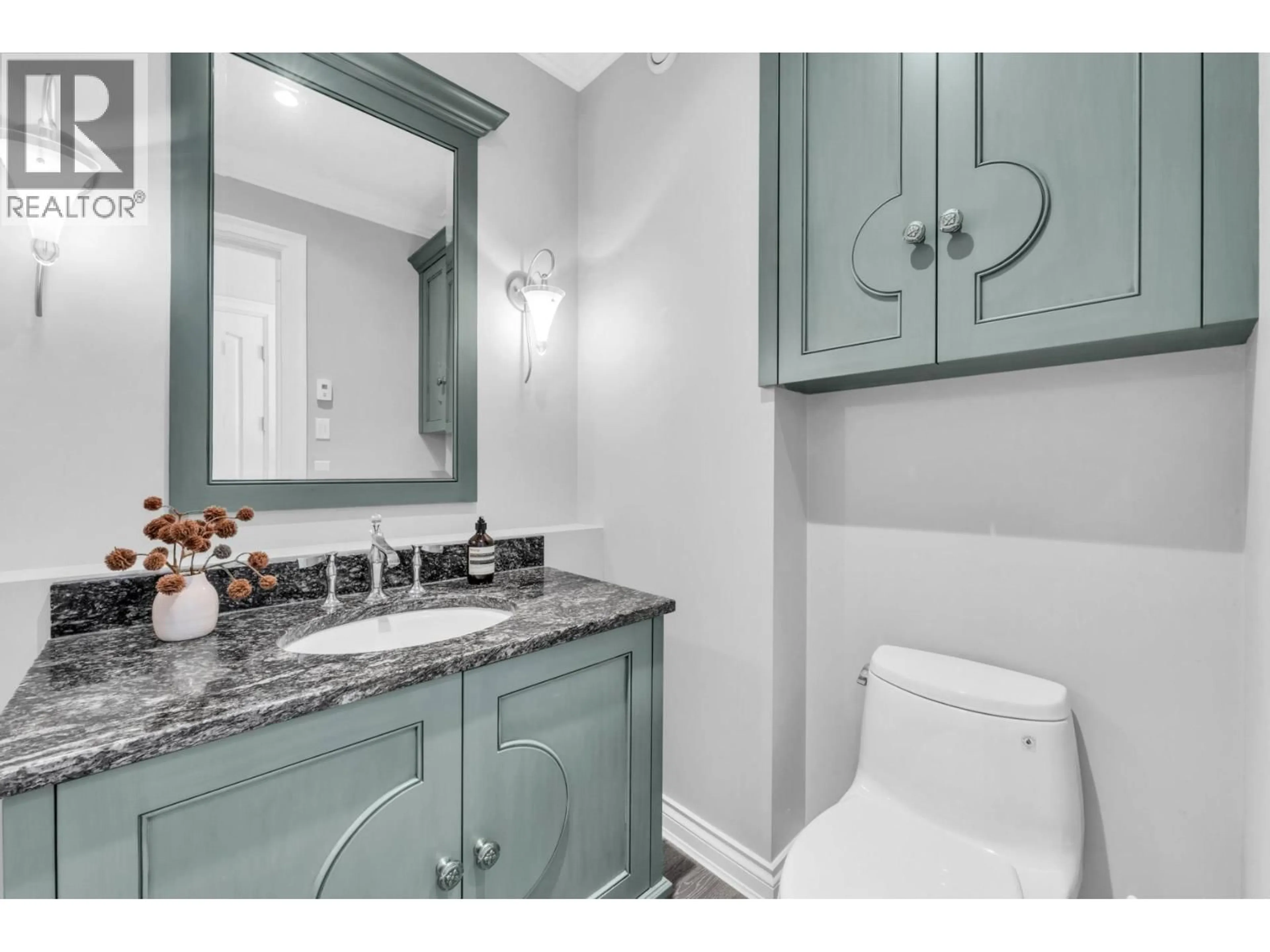 Standard bathroom, ceramic/tile floor for 4348 ERWIN DRIVE, West Vancouver British Columbia V7V1H6