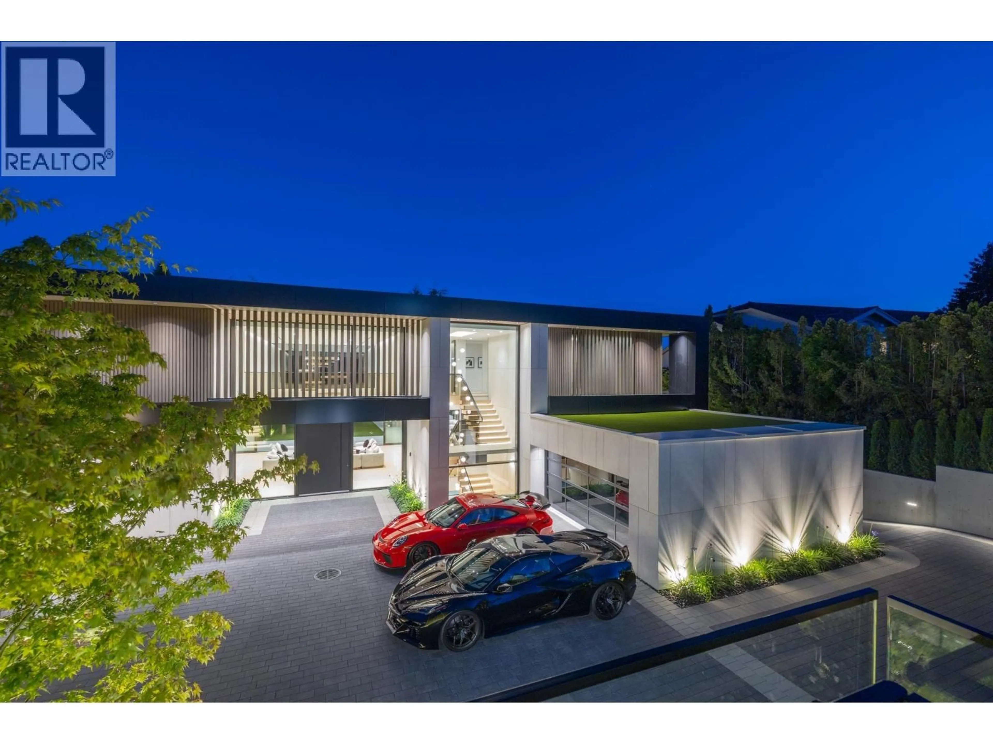 Indoor garage for 690 KNOCKMAROON ROAD, West Vancouver British Columbia V7S1R6