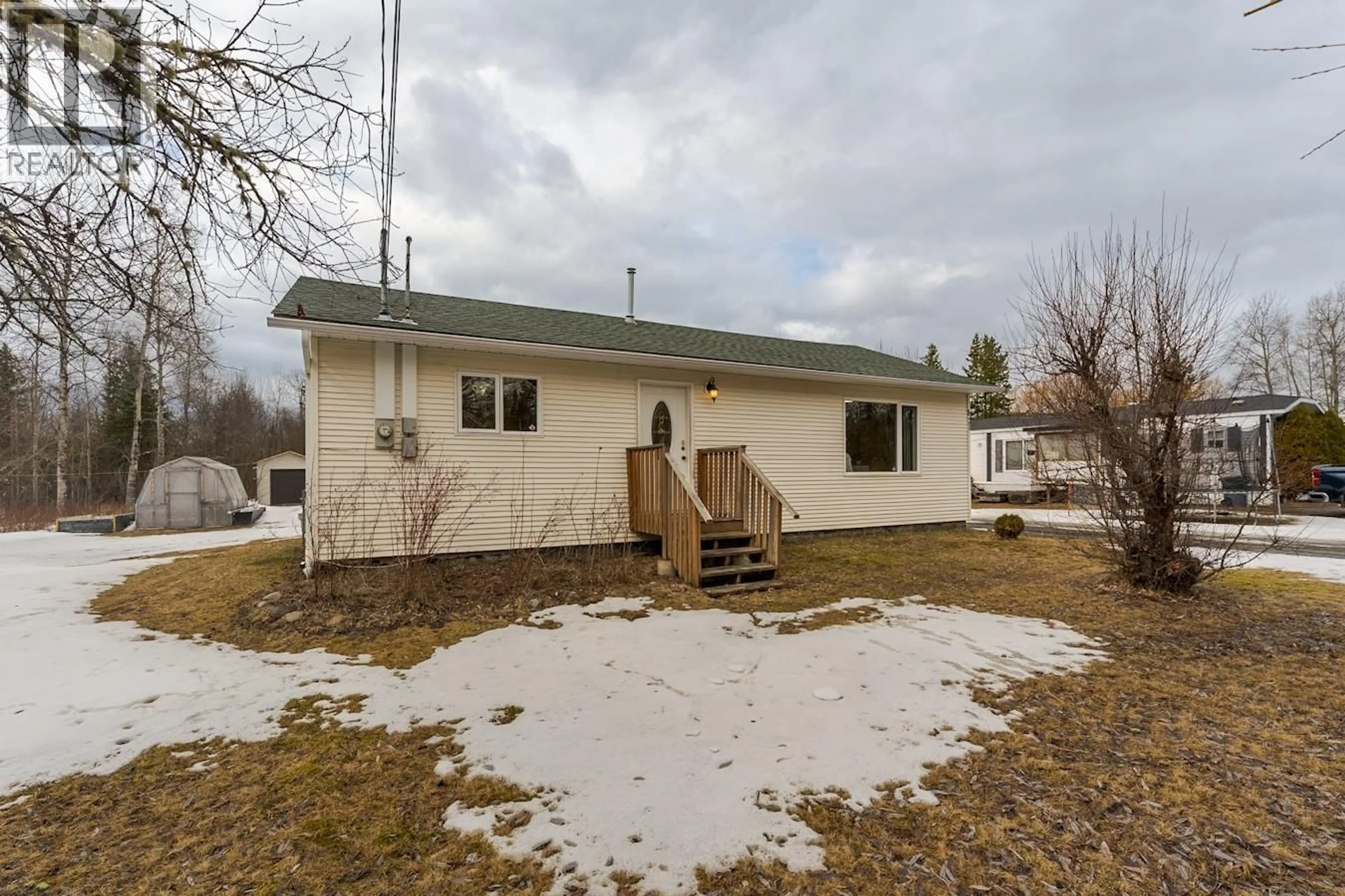 Unknown for 821 BLACKBURN ROAD, Prince George British Columbia V2N6B6