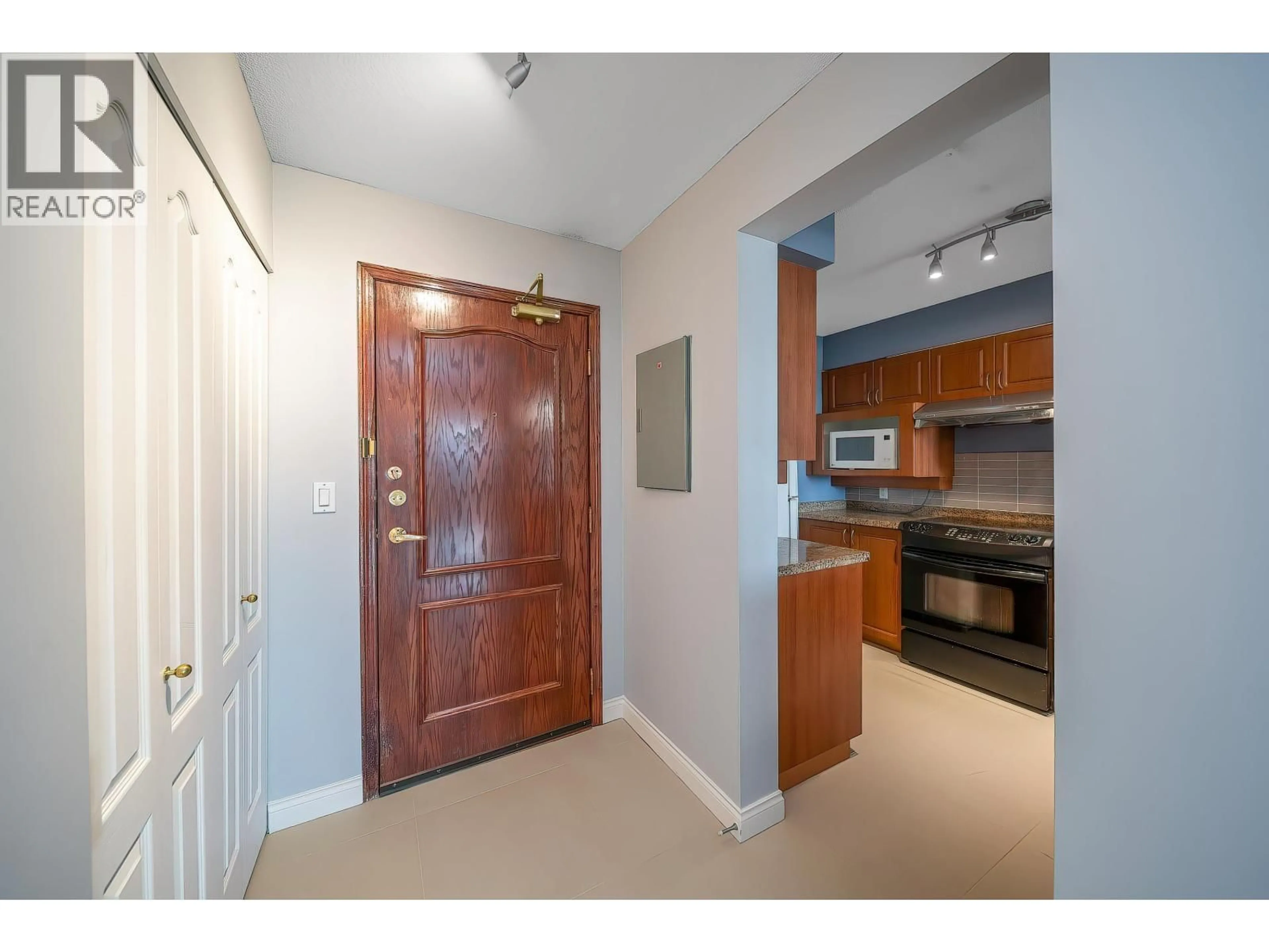 Unknown for 1011 - 7380 ELMBRIDGE WAY, Richmond British Columbia V6X4A1