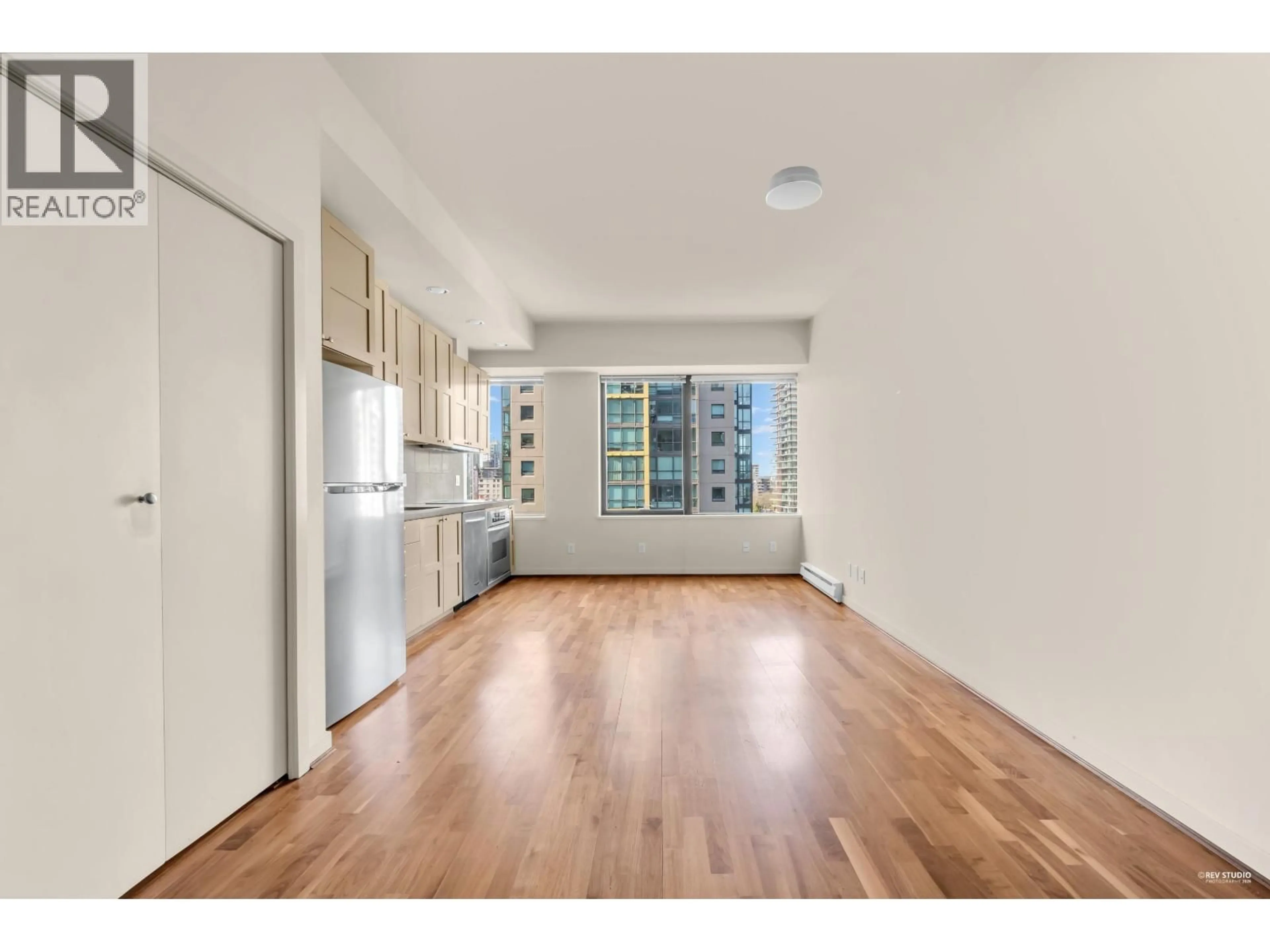 A pic of a room for 1113 - 1333 GEORGIA STREET, Vancouver British Columbia V6E4V3