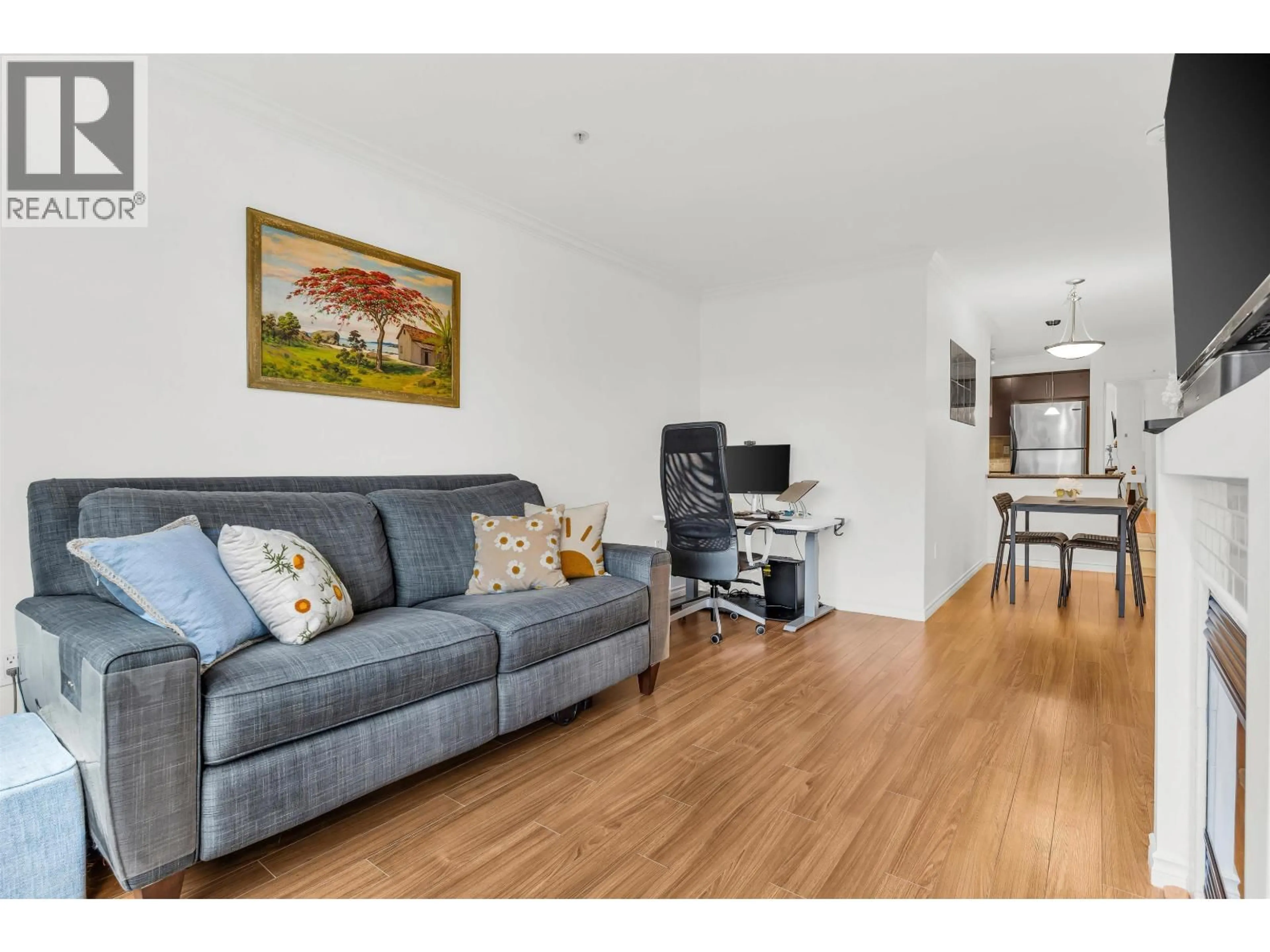 Living room with furniture, wood/laminate floor for 4011 - 84 GRANT STREET, Port Moody British Columbia V3H0B5