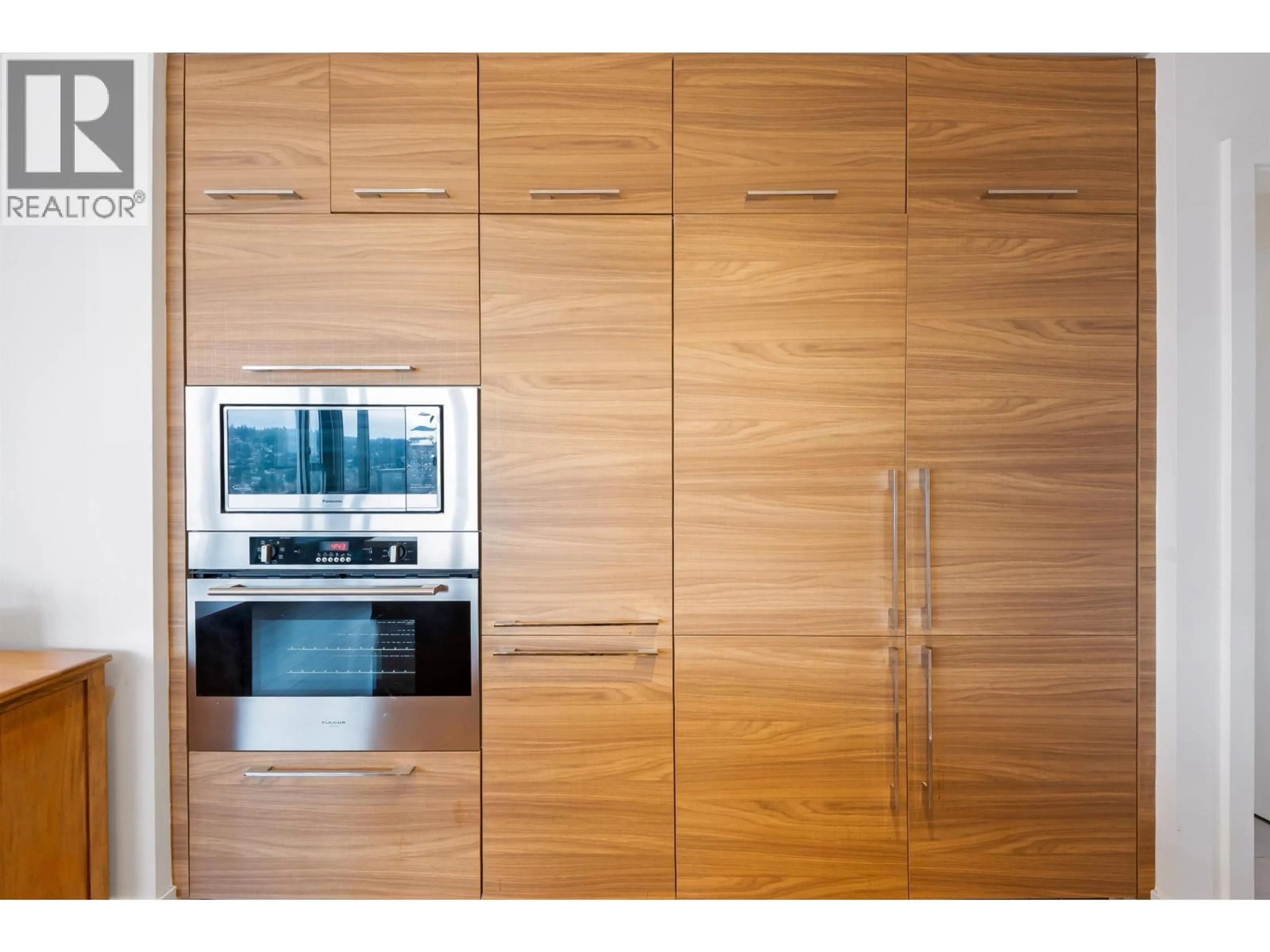 Contemporary kitchen, wood/laminate floor for 2502 - 1188 PINETREE WAY, Coquitlam British Columbia V3B0K9