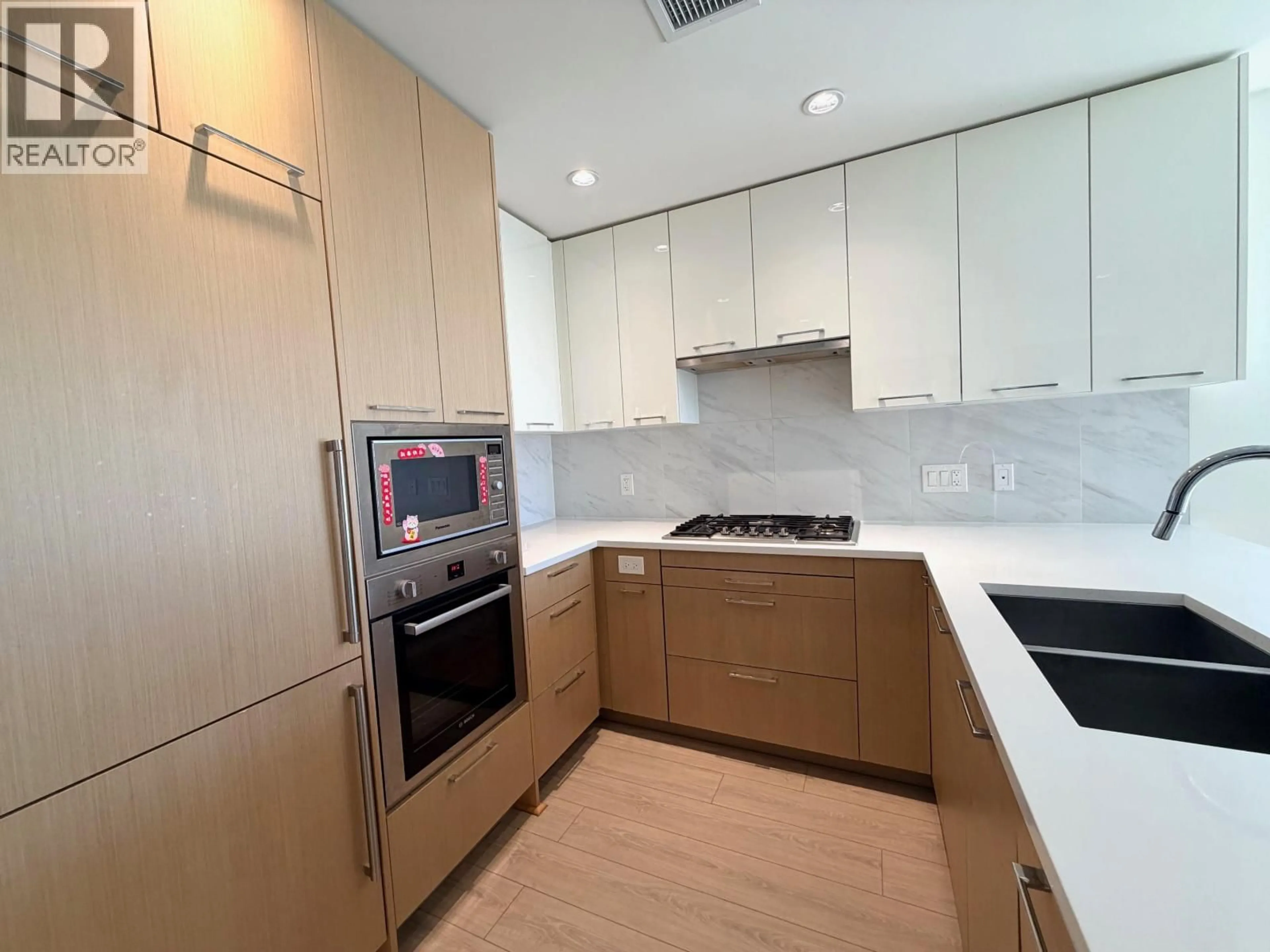 Standard kitchen, wood/laminate floor for 225 - 4033 MAY DRIVE, Richmond British Columbia V6X0T3