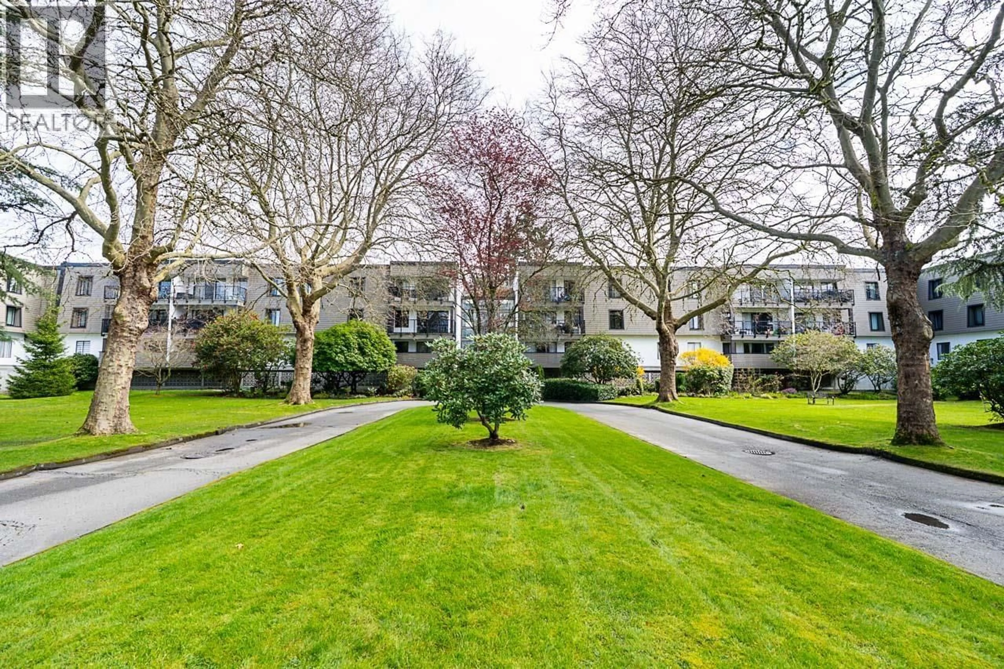 A pic from outside/outdoor area/front of a property/back of a property/a pic from drone, street for 322 - 8880 NO. 1 ROAD, Richmond British Columbia V7C4C3