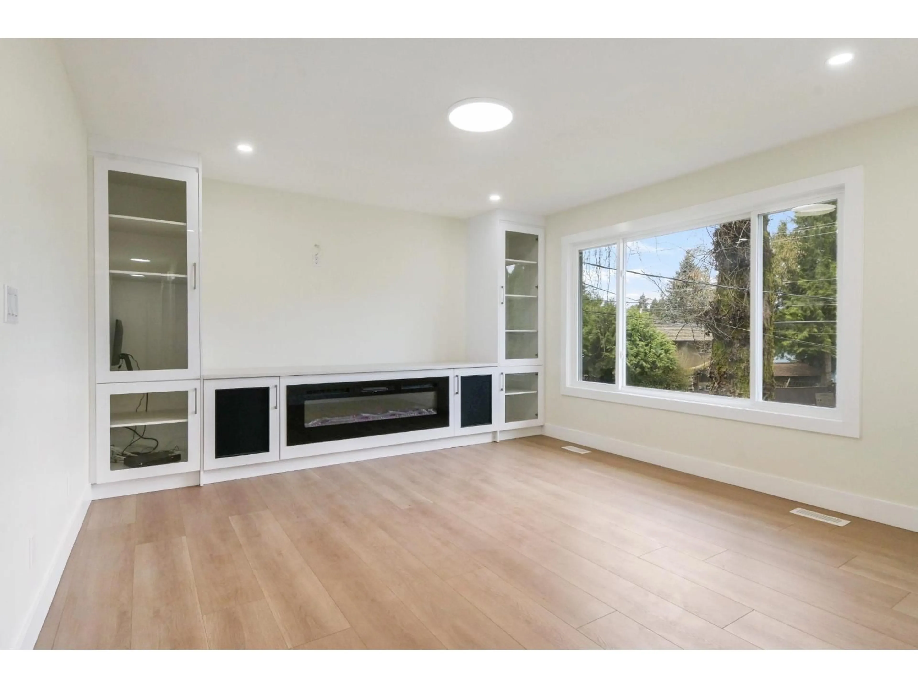 Unknown for 34630 IMMEL STREET, Abbotsford British Columbia V2S4T7