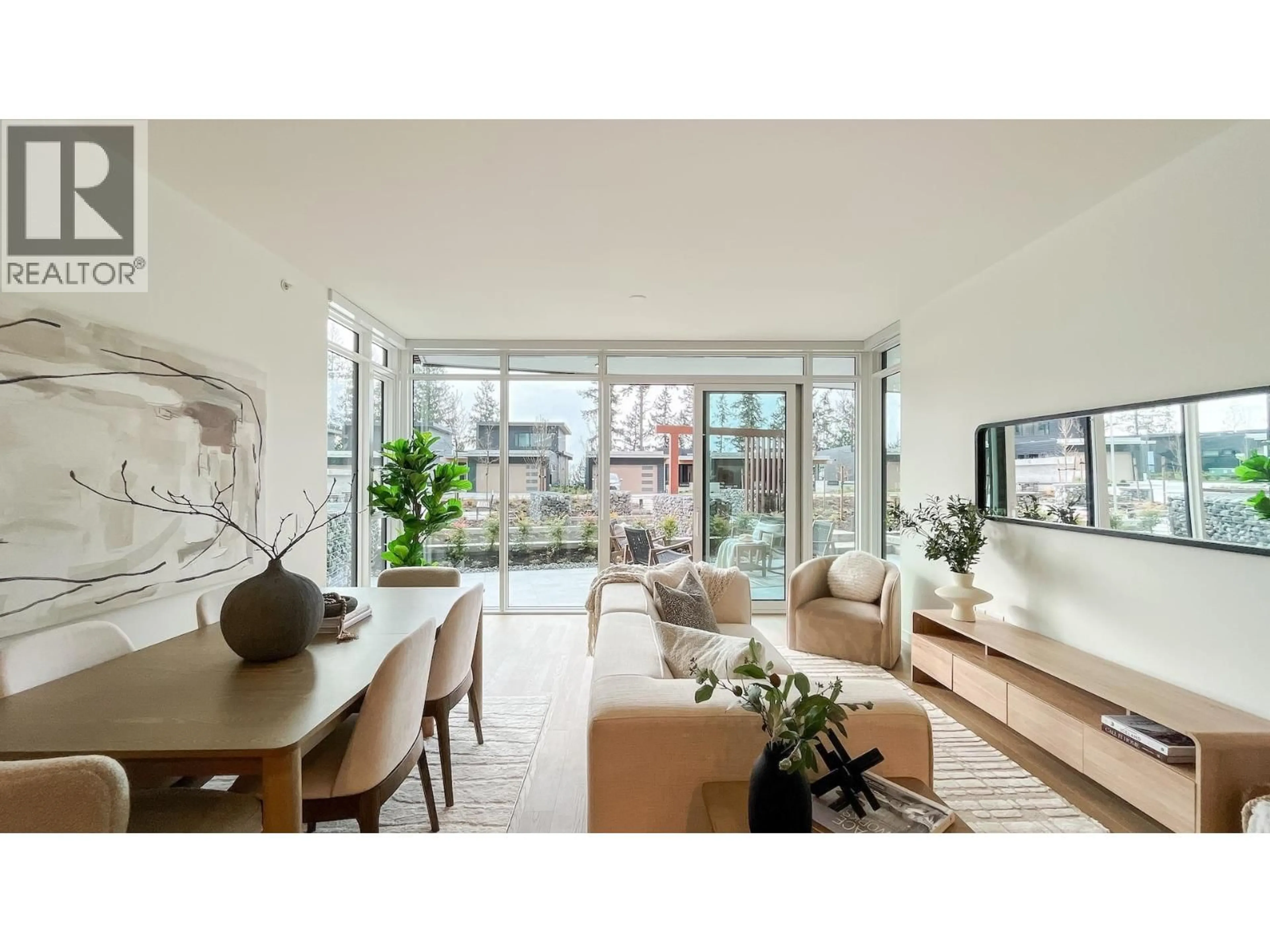 Living room with furniture, unknown for 102 - 3963 UPLANDS WAY, West Vancouver British Columbia V7S0B7