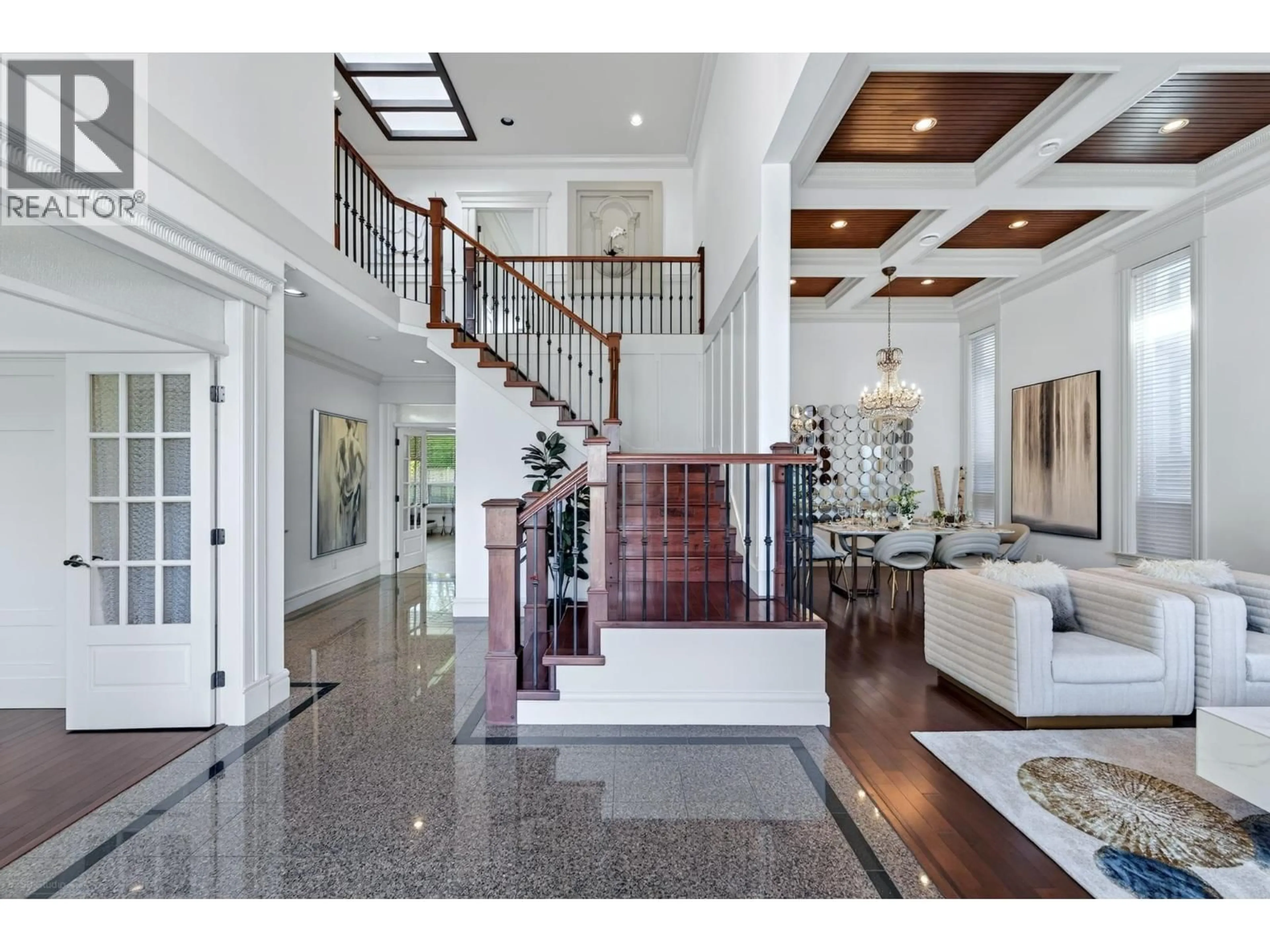 Indoor foyer for 7428 MONTANA ROAD, Richmond British Columbia V7C2K8