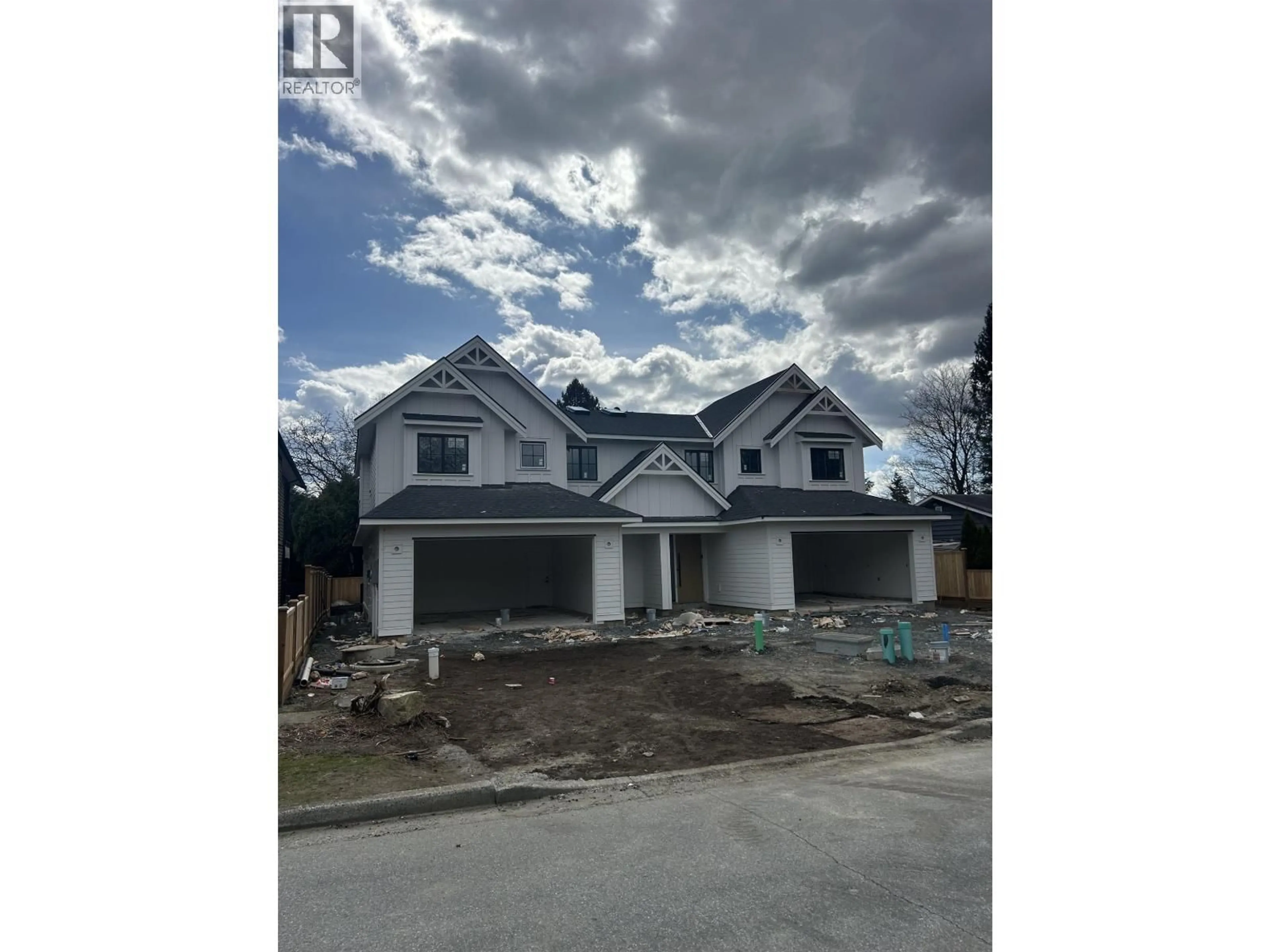 Unknown for 2 - 21092 WICKLUND AVENUE, Maple Ridge British Columbia V2X3R9