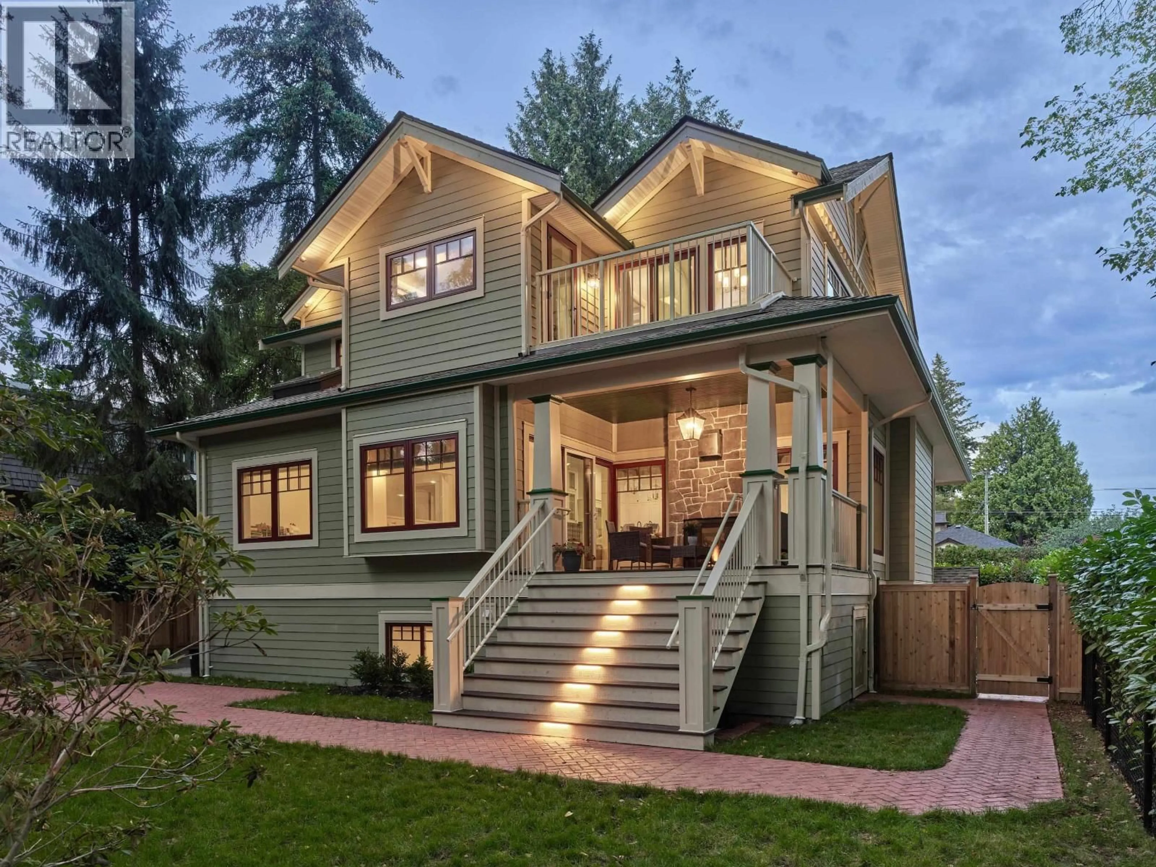 Home with vinyl exterior material, street for 5281 DUNBAR STREET, Vancouver British Columbia V6N1W1
