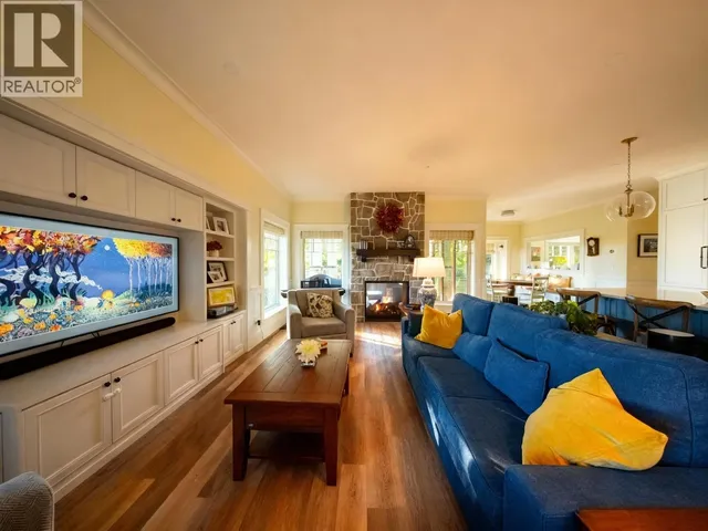 5281 DUNBAR STREET, Vancouver 3