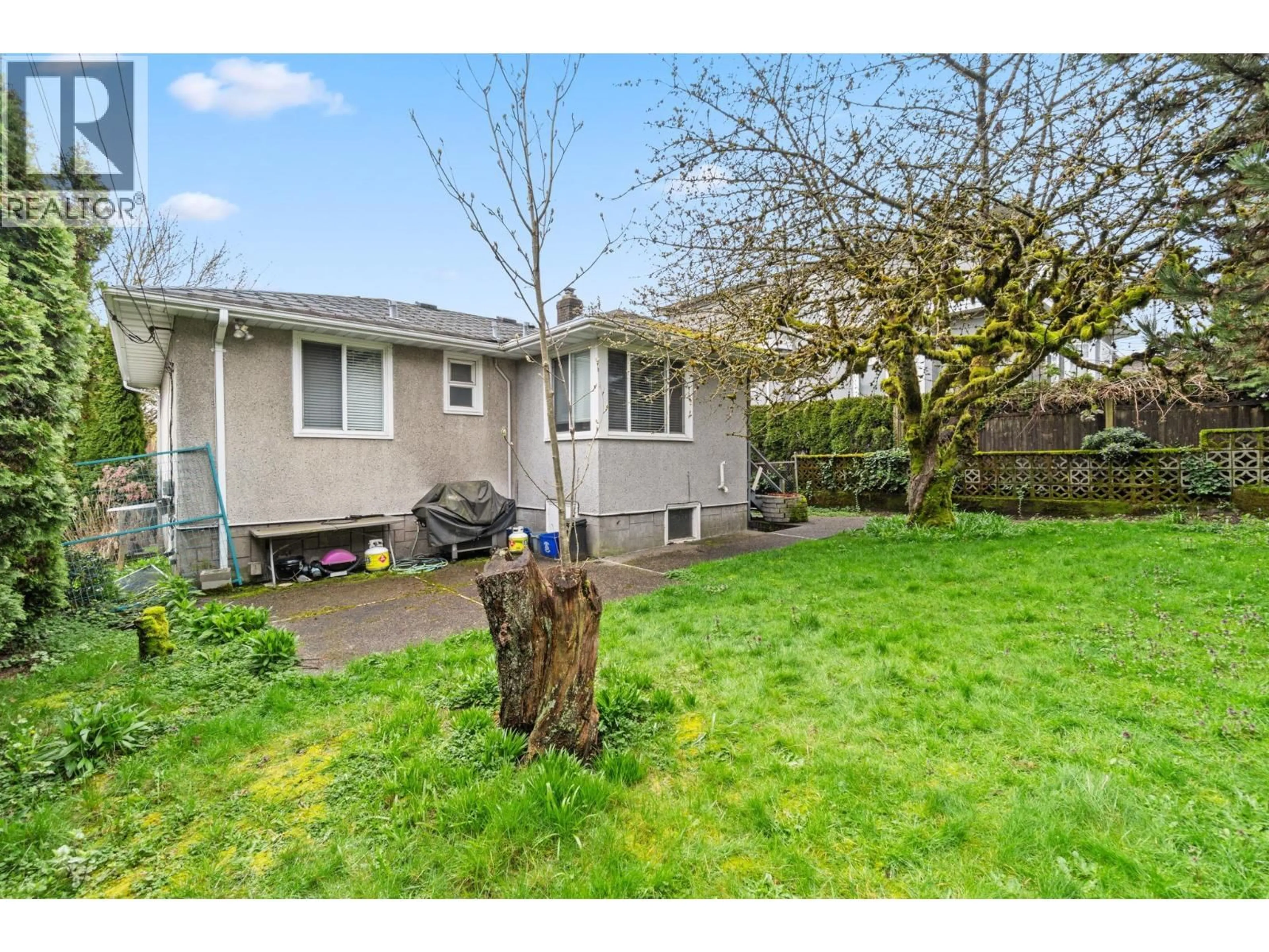 Unknown for 3977 FOREST STREET, Burnaby British Columbia V5G1W7