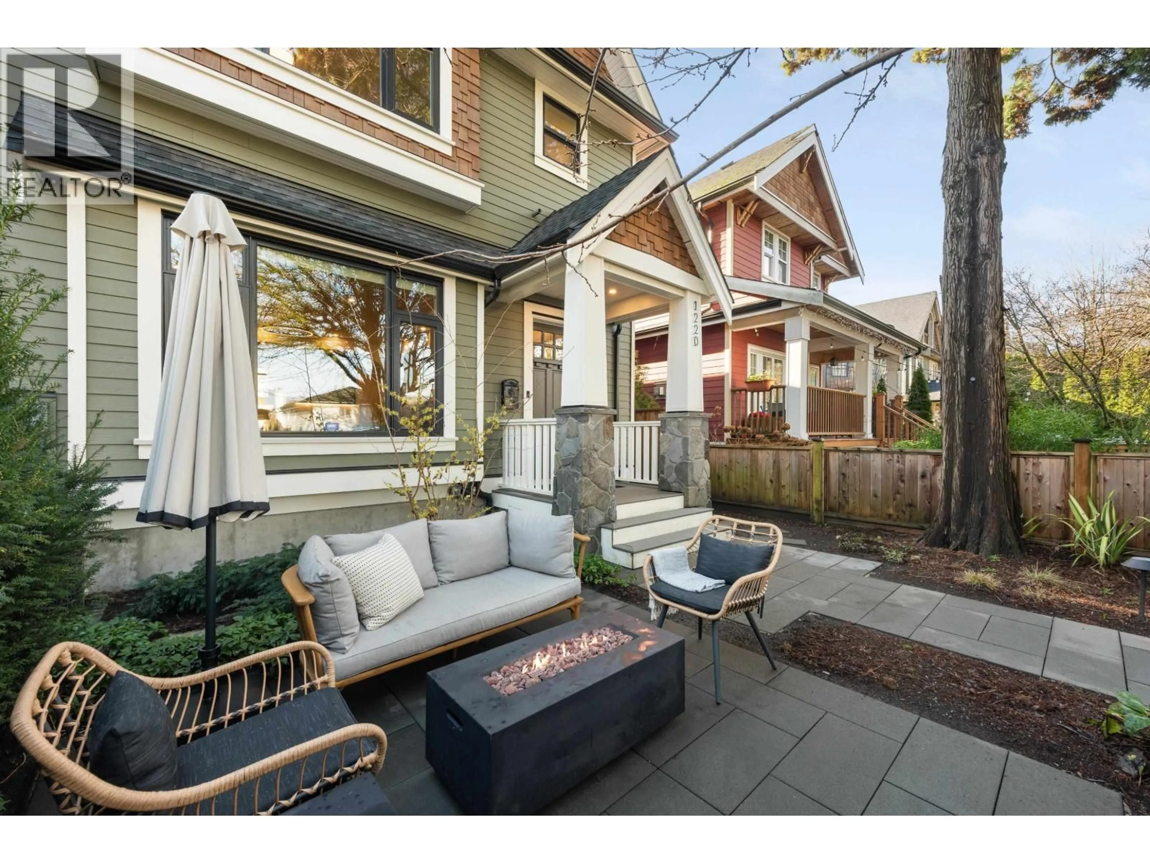 Patio, street for 1220 11TH AVENUE, Vancouver British Columbia V5T2G3