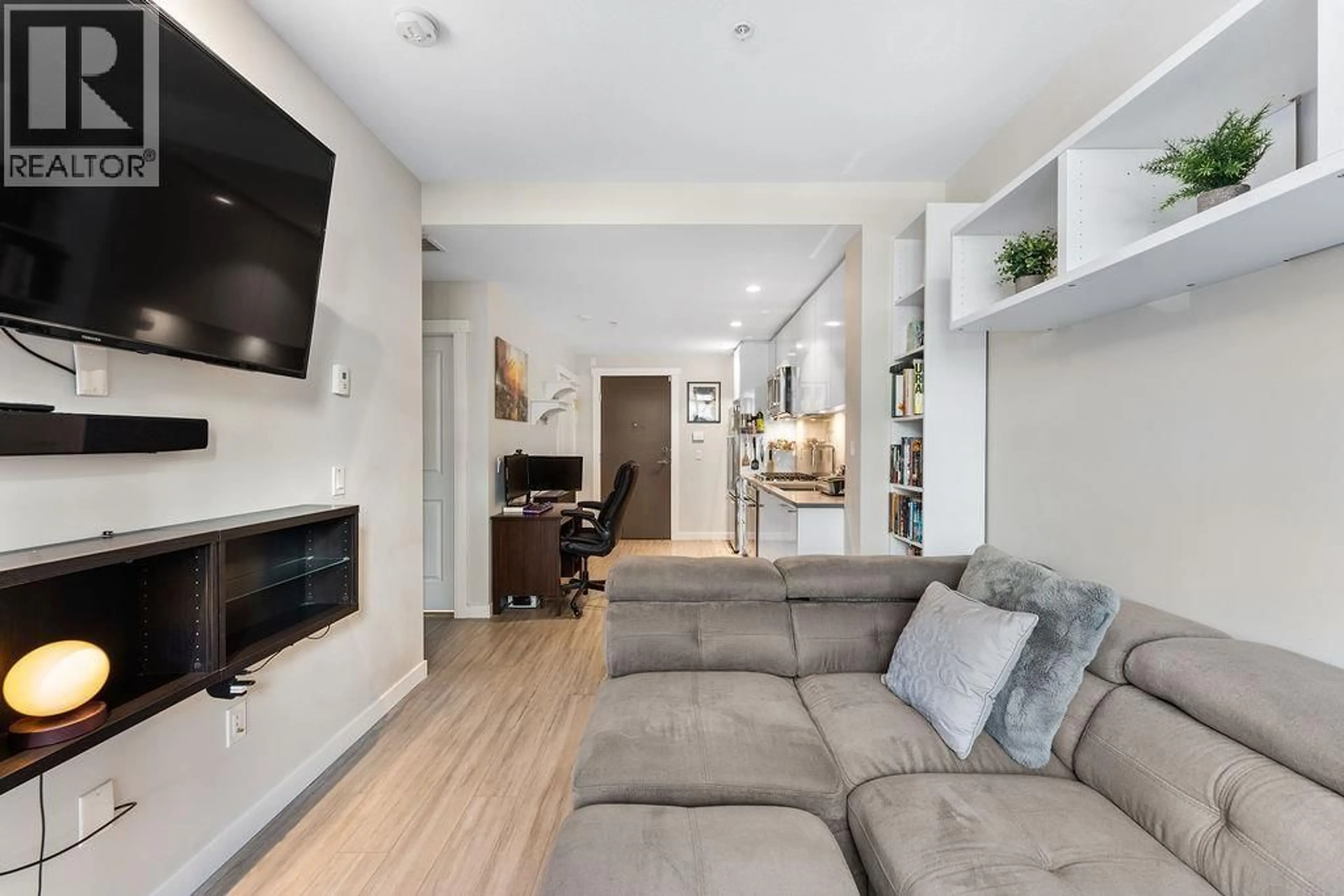 Living room with furniture, unknown for 3 - 2651 LIBRARY LANE, North Vancouver British Columbia V7J0C1