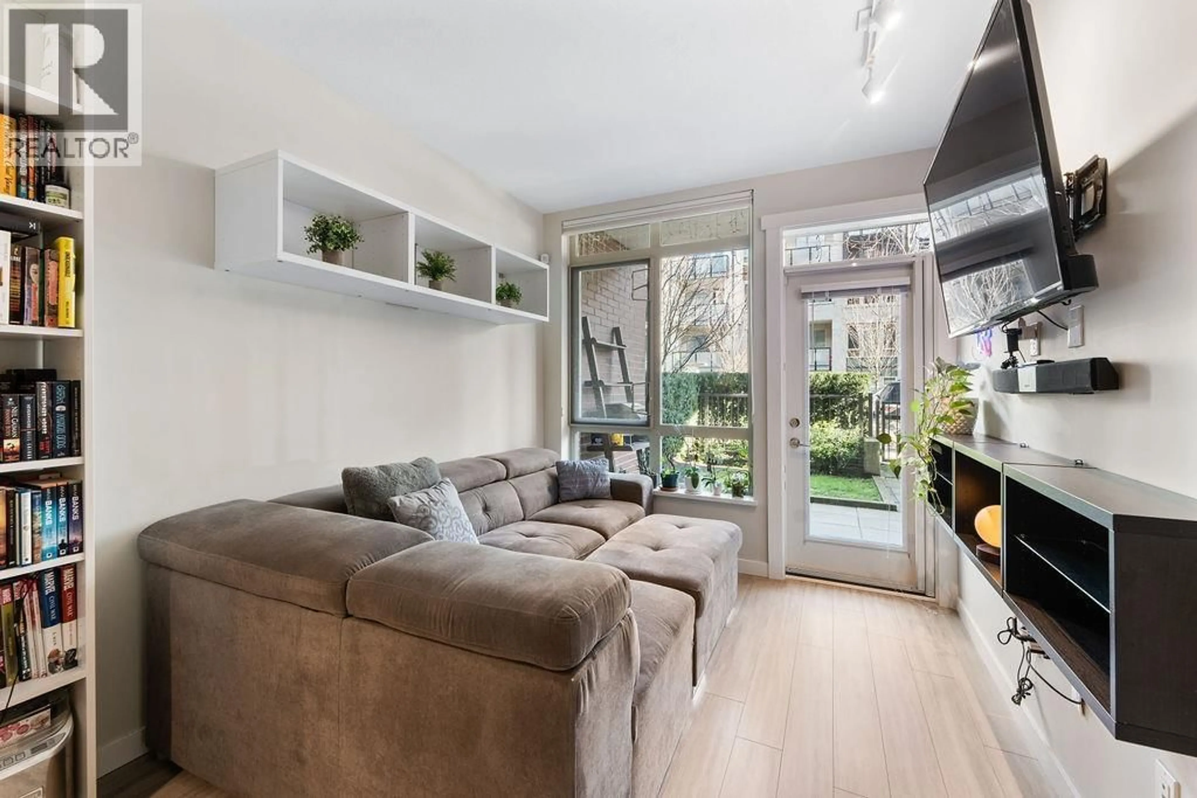 Living room with furniture, unknown for 3 - 2651 LIBRARY LANE, North Vancouver British Columbia V7J0C1