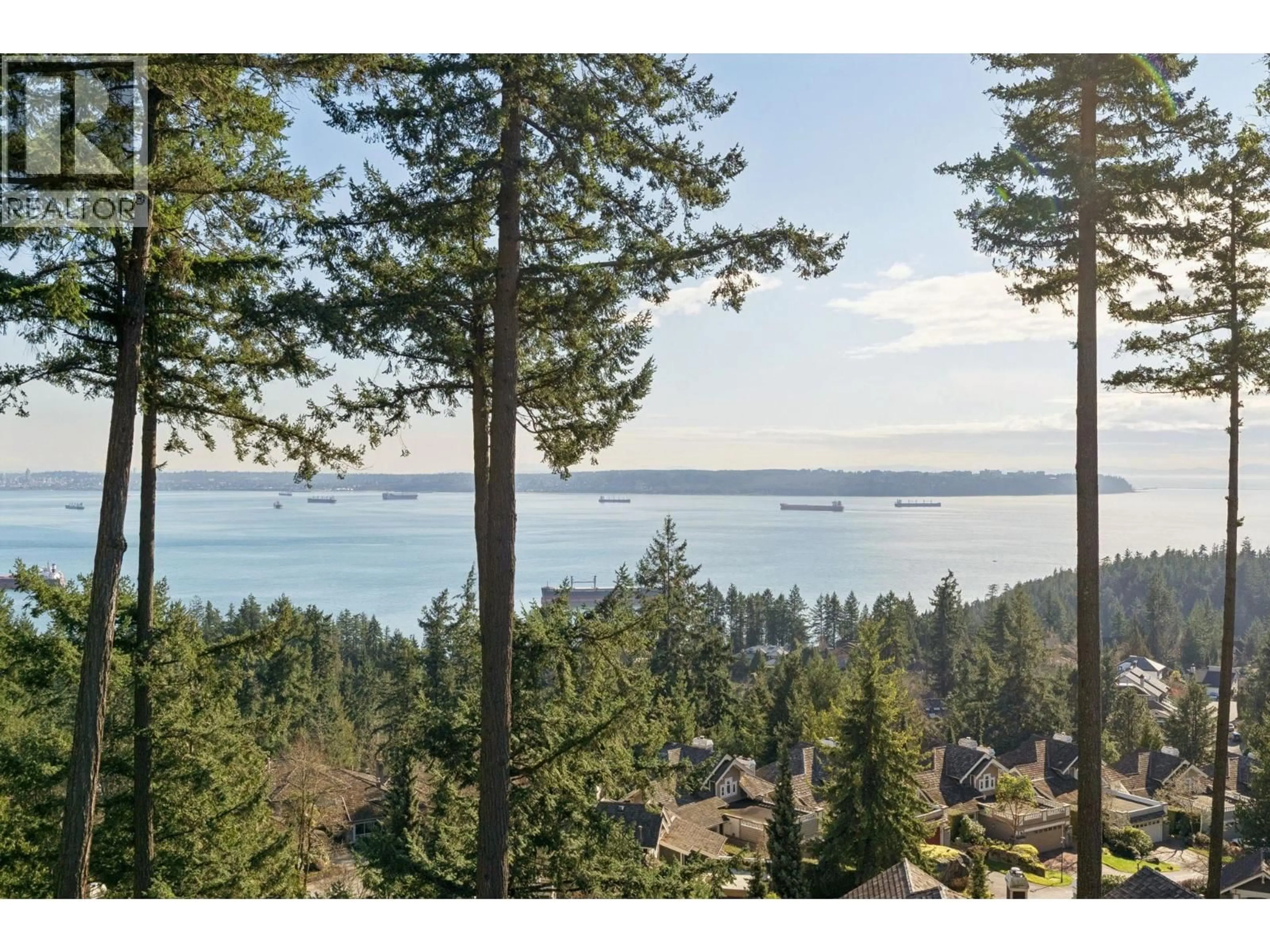 A pic from outside/outdoor area/front of a property/back of a property/a pic from drone, water/lake/river/ocean view for 7 - 5110 ALDERFEILD PLACE, West Vancouver British Columbia V7W2W7