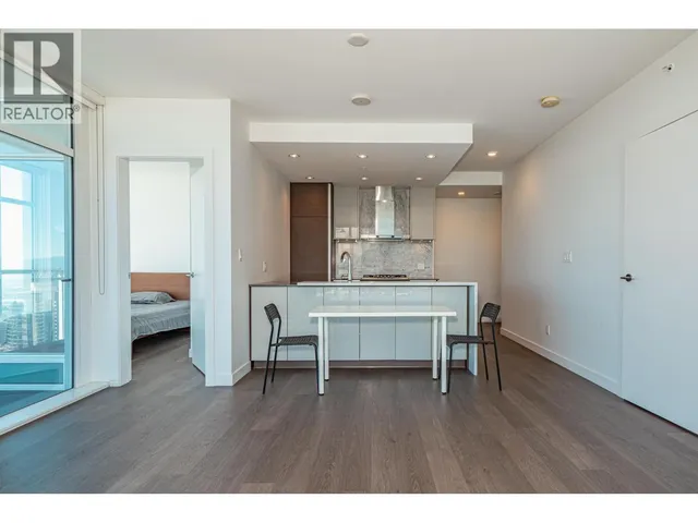 4010 - 4670 ASSEMBLY WAY, Burnaby 5