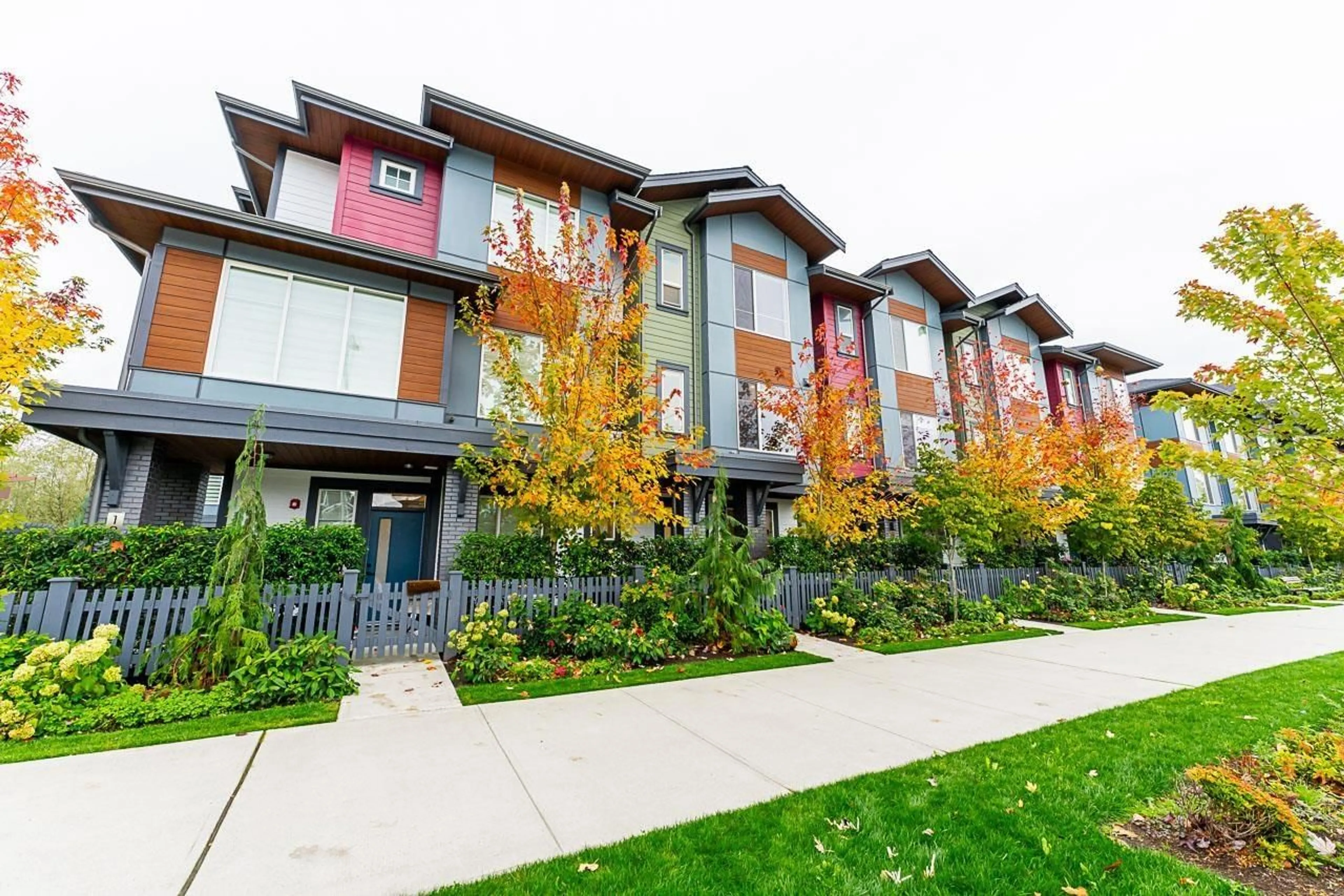 Patio, street for 13 - 20763 76 AVENUE, Langley British Columbia V2Y3N8