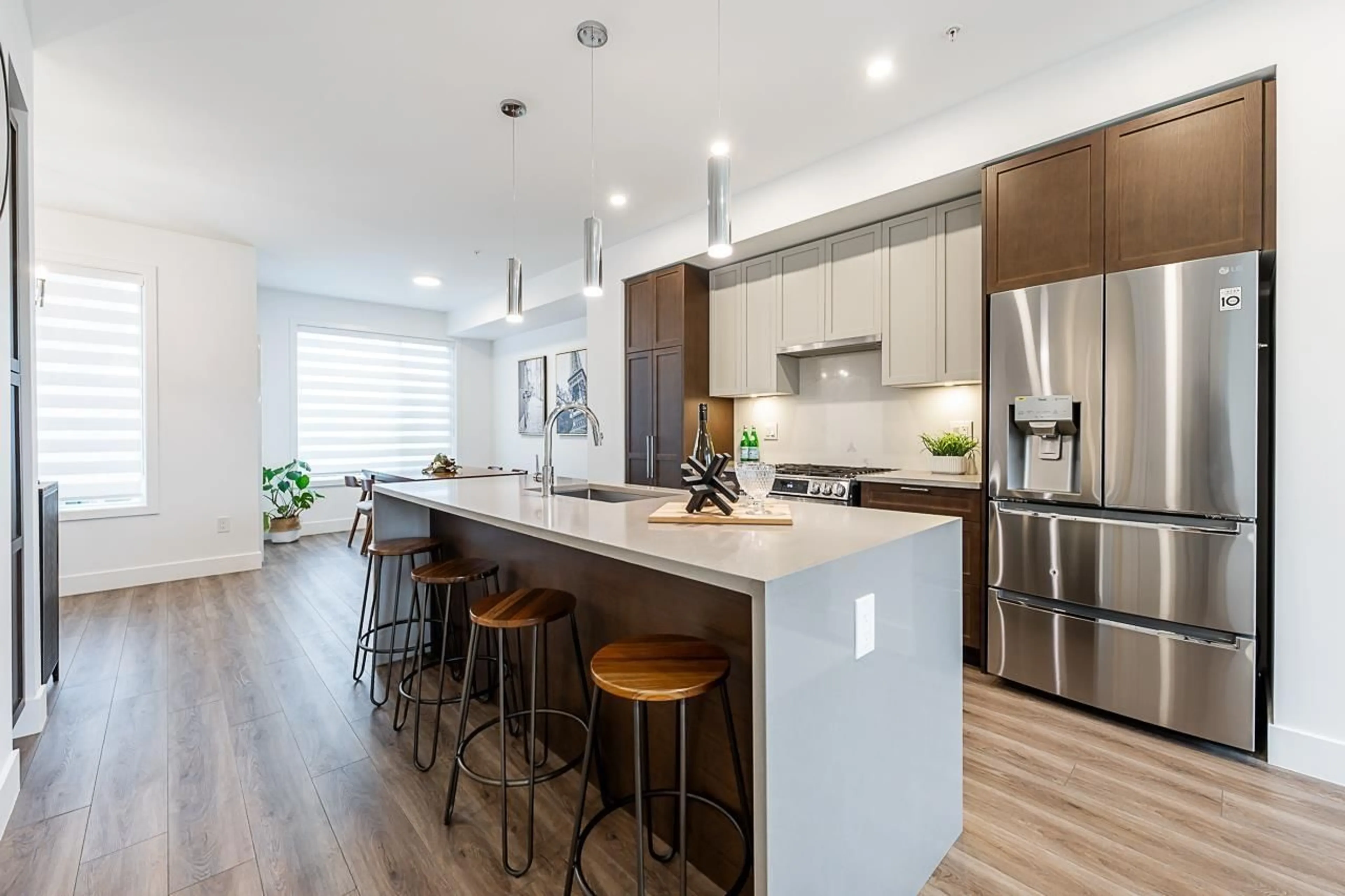 Open concept kitchen, wood/laminate floor for 13 - 20763 76 AVENUE, Langley British Columbia V2Y3N8