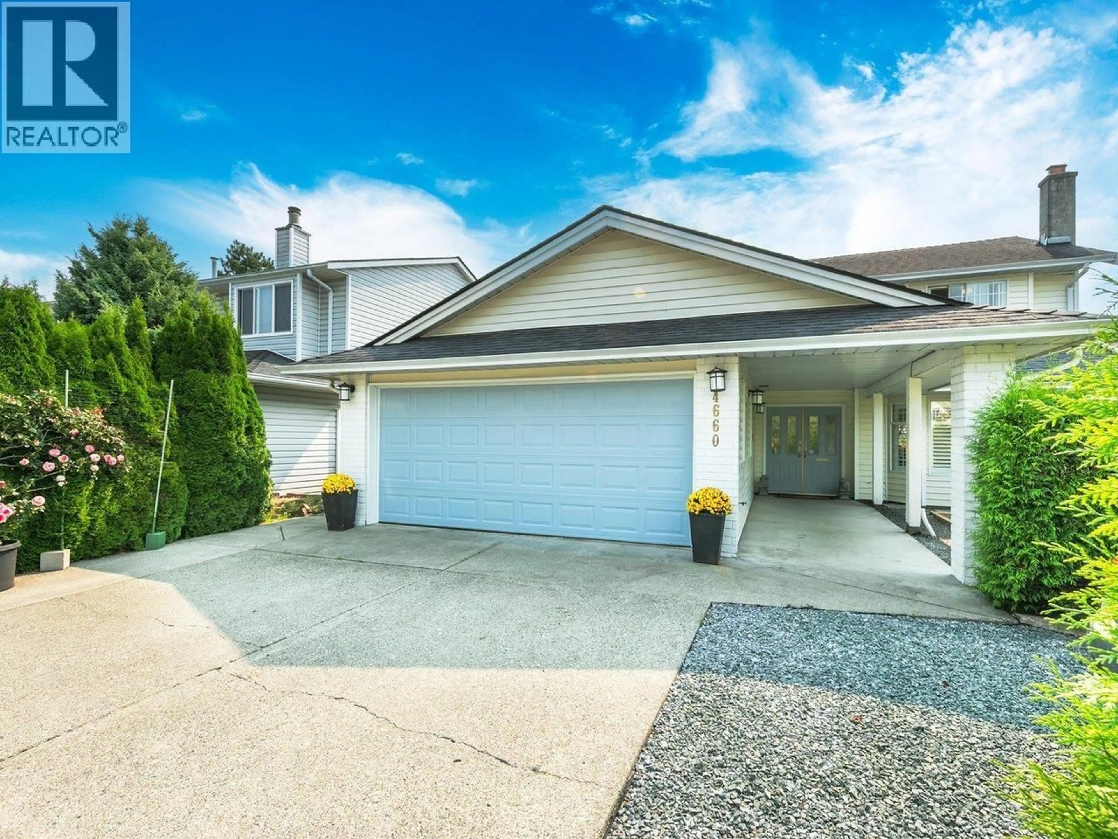 Home with vinyl exterior material, street for 4660 MONCTON STREET, Richmond British Columbia V7E6B9