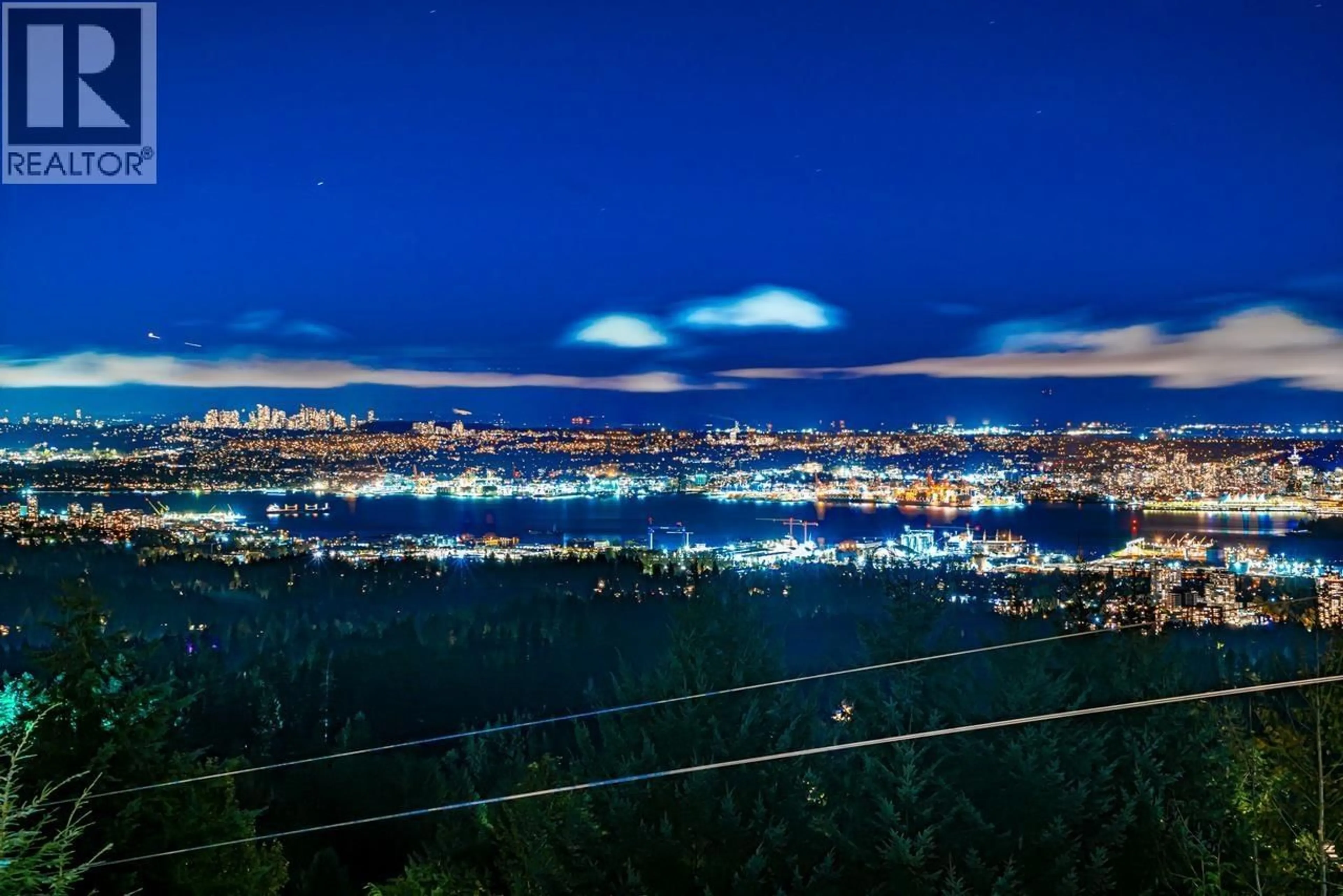 Blurry image for 592 CRAIGMOHR DRIVE, West Vancouver British Columbia V7S1X2