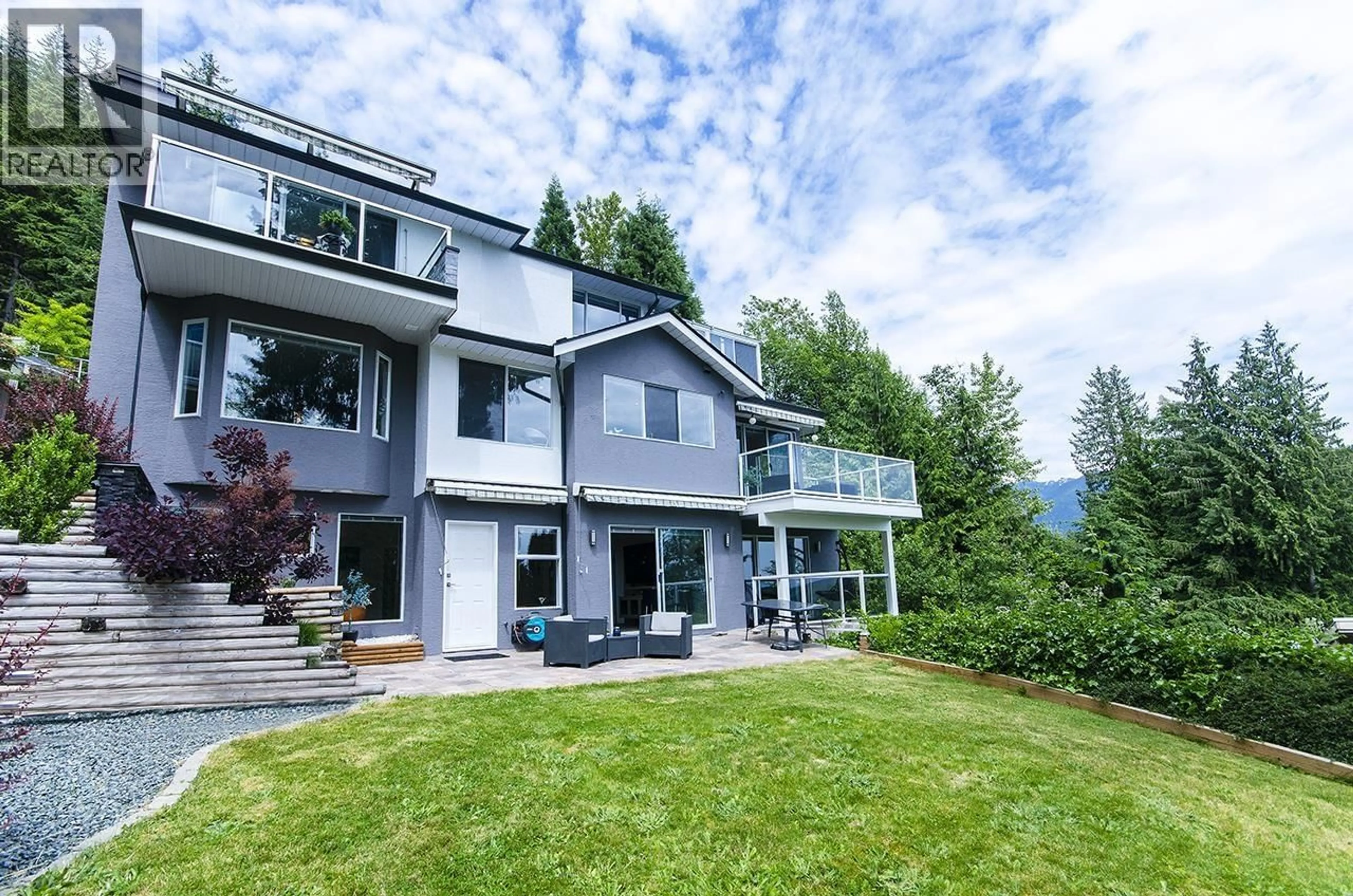 A pic from outside/outdoor area/front of a property/back of a property/a pic from drone, mountain view for 1241 COLEMAN STREET, North Vancouver British Columbia V7K3C2