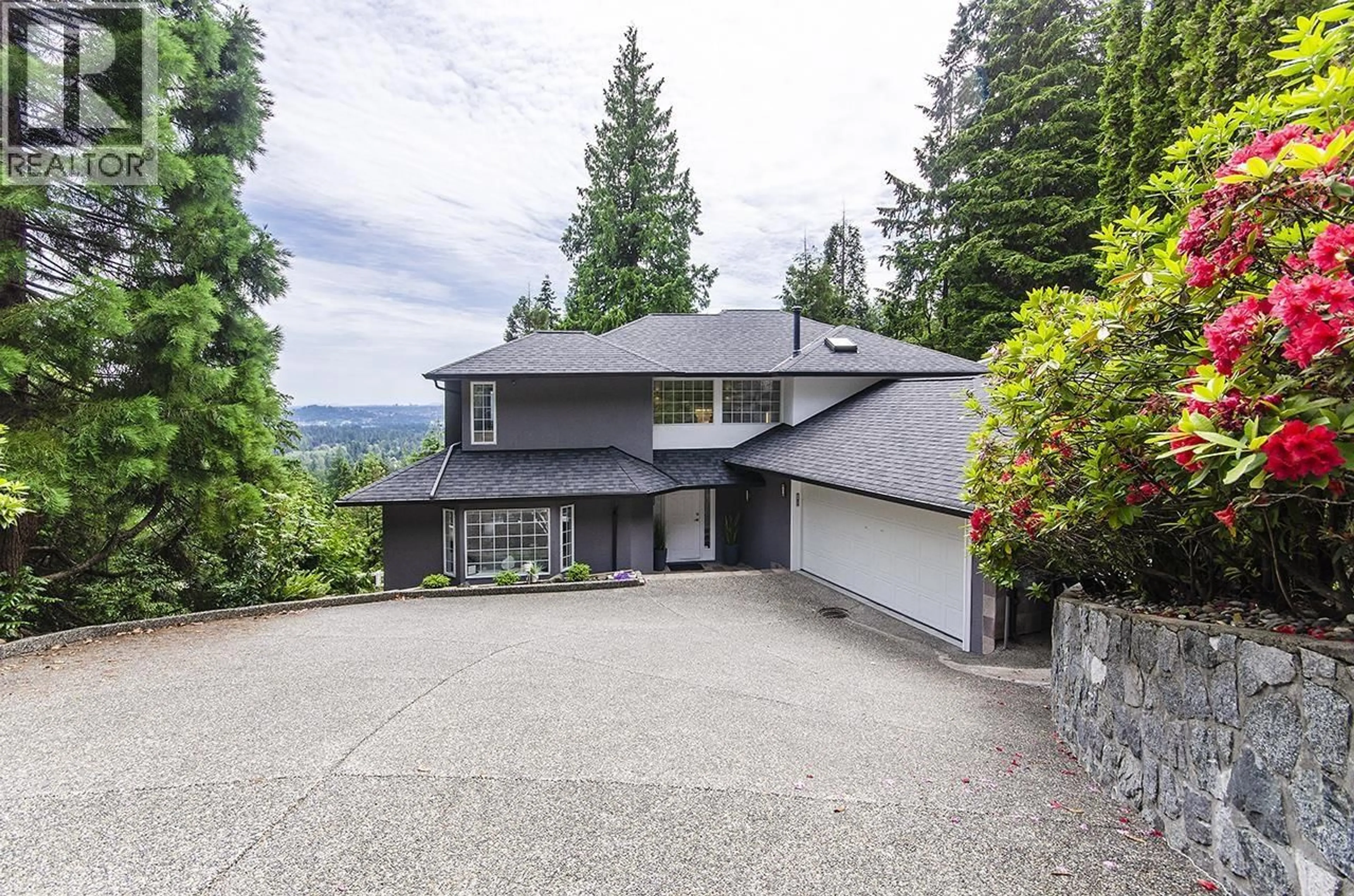 A pic from outside/outdoor area/front of a property/back of a property/a pic from drone, mountain view for 1241 COLEMAN STREET, North Vancouver British Columbia V7K3C2