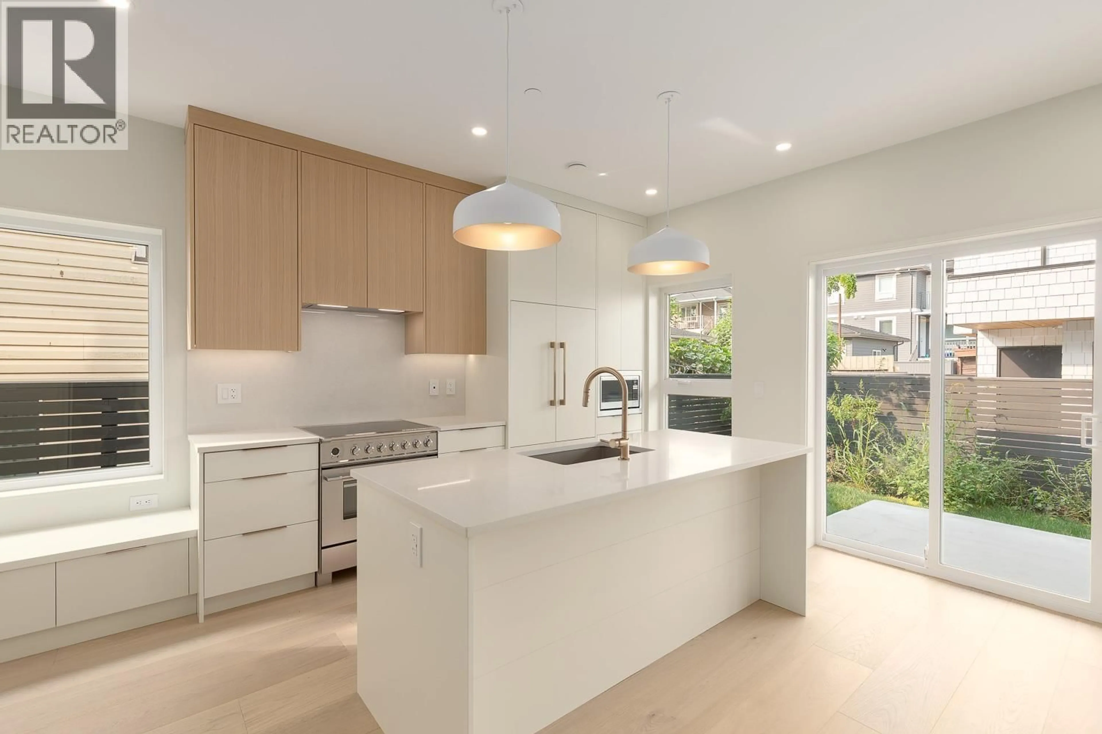 Contemporary kitchen, unknown for 5407 WALES STREET, Vancouver British Columbia V5R3M9