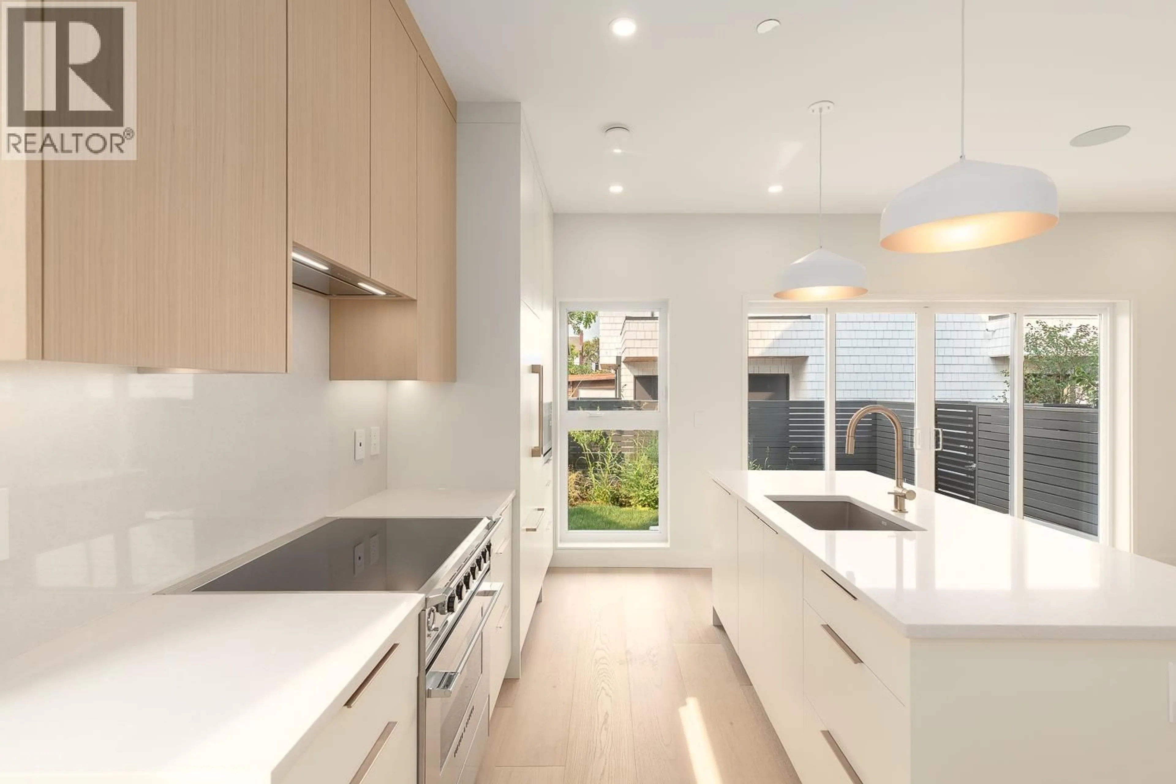 Contemporary kitchen, unknown for 5407 WALES STREET, Vancouver British Columbia V5R3M9