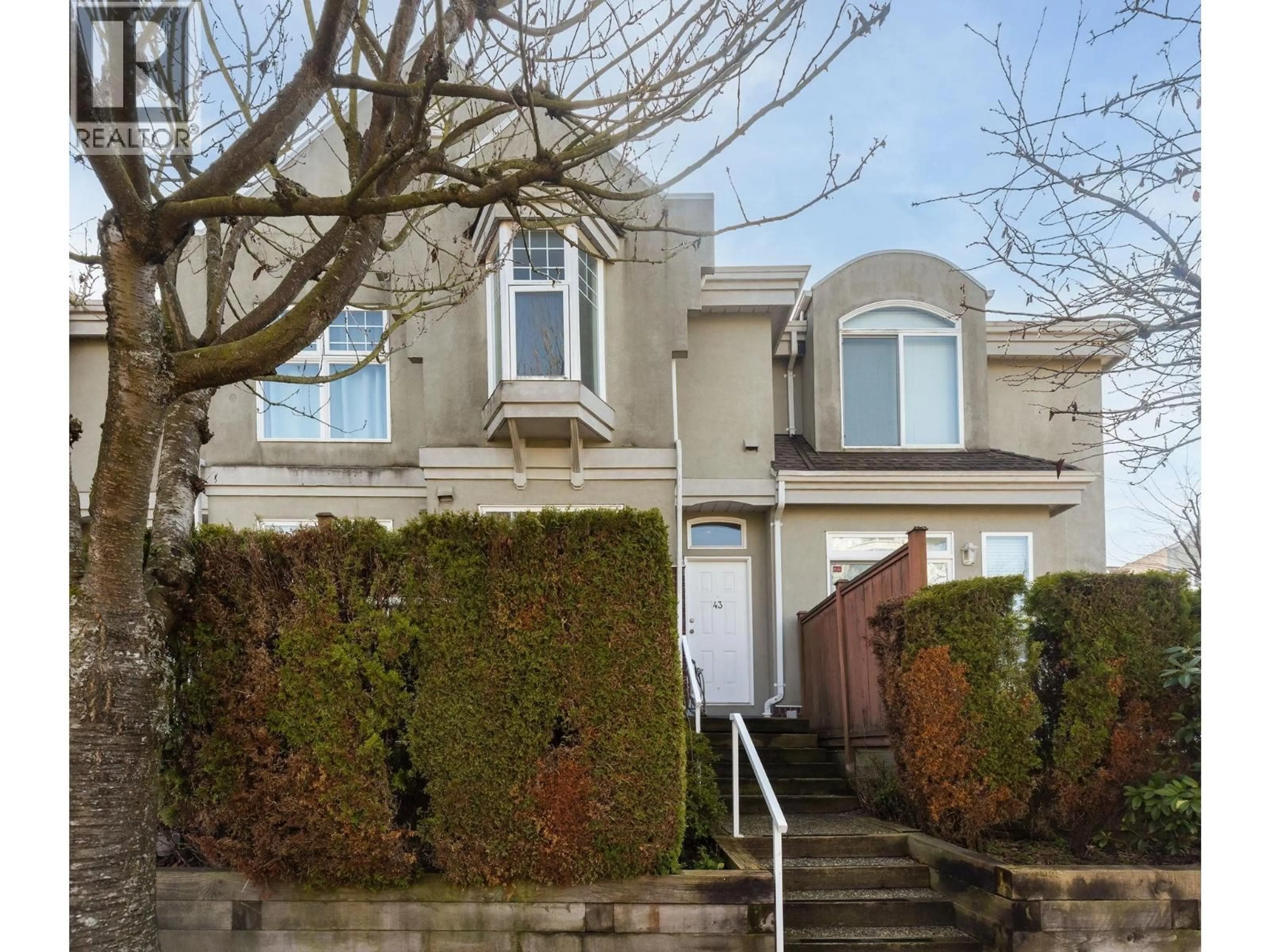 Home with vinyl exterior material, street for 43 - 5840 DOVER CRESCENT, Richmond British Columbia V7C5P4