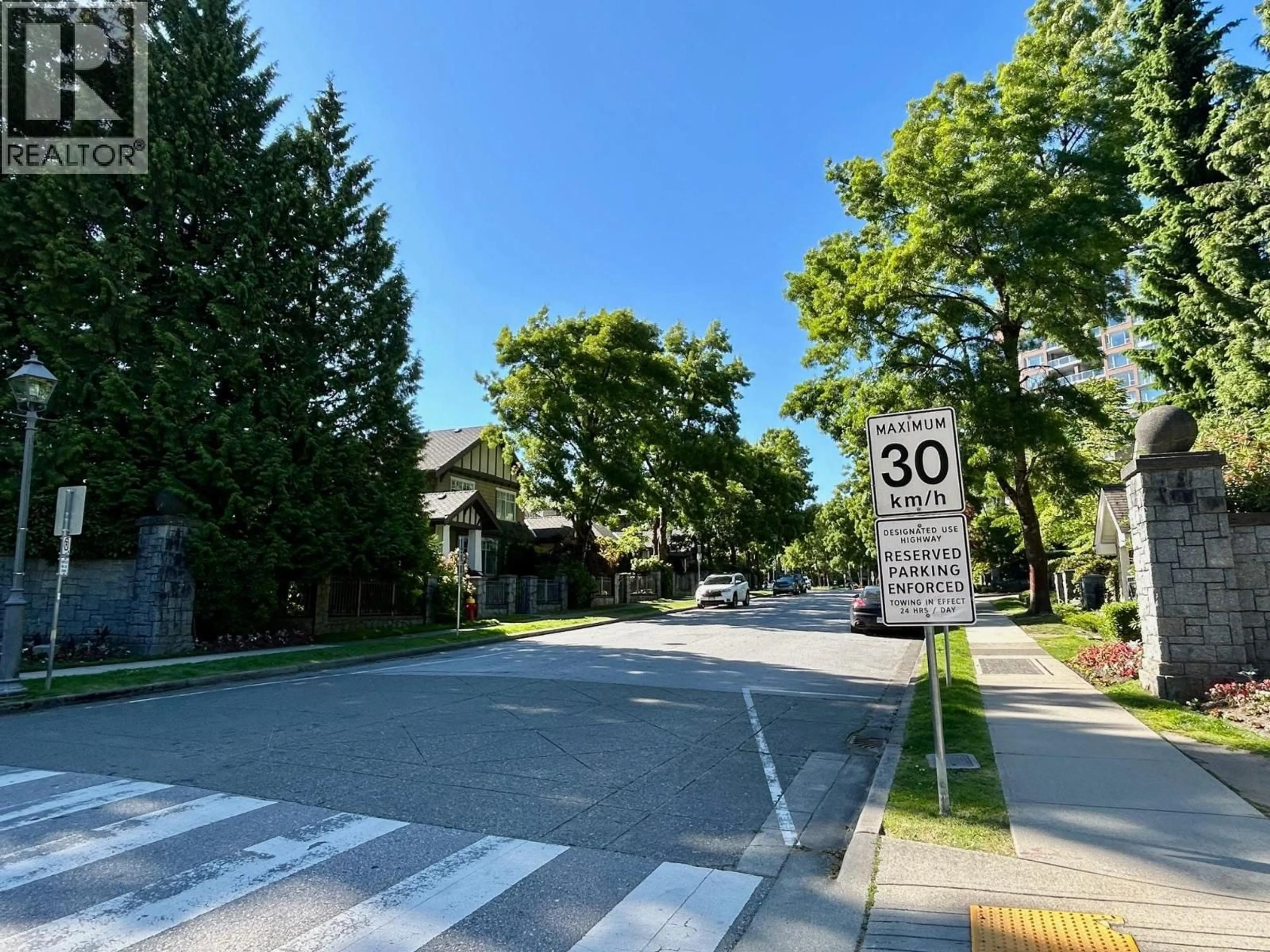 Parking for 1306 - 5639 HAMPTON PLACE, Vancouver British Columbia V6T2H6