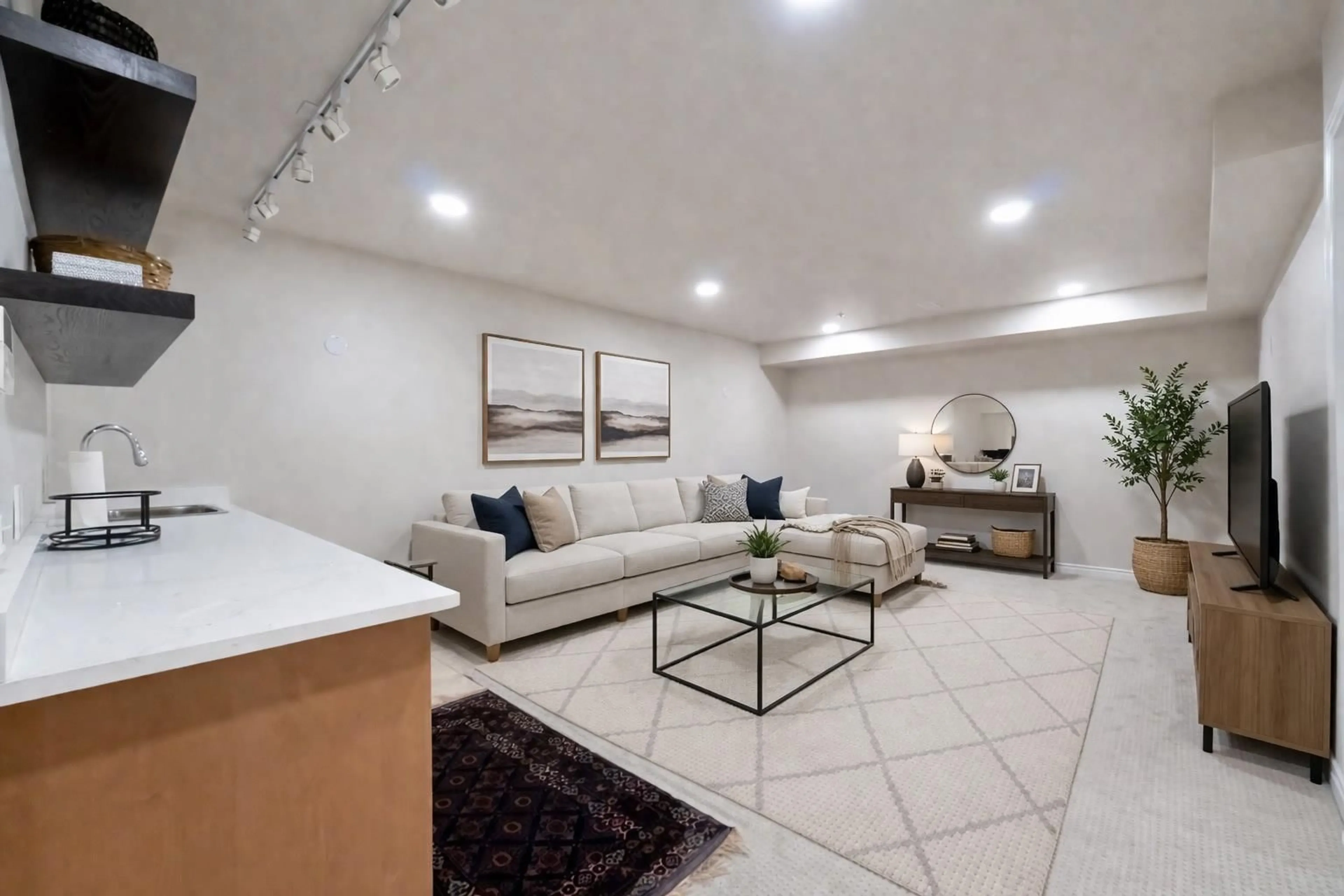 Living room with furniture, unknown for 43 - 16655 64 AVENUE, Surrey British Columbia V3S3V1