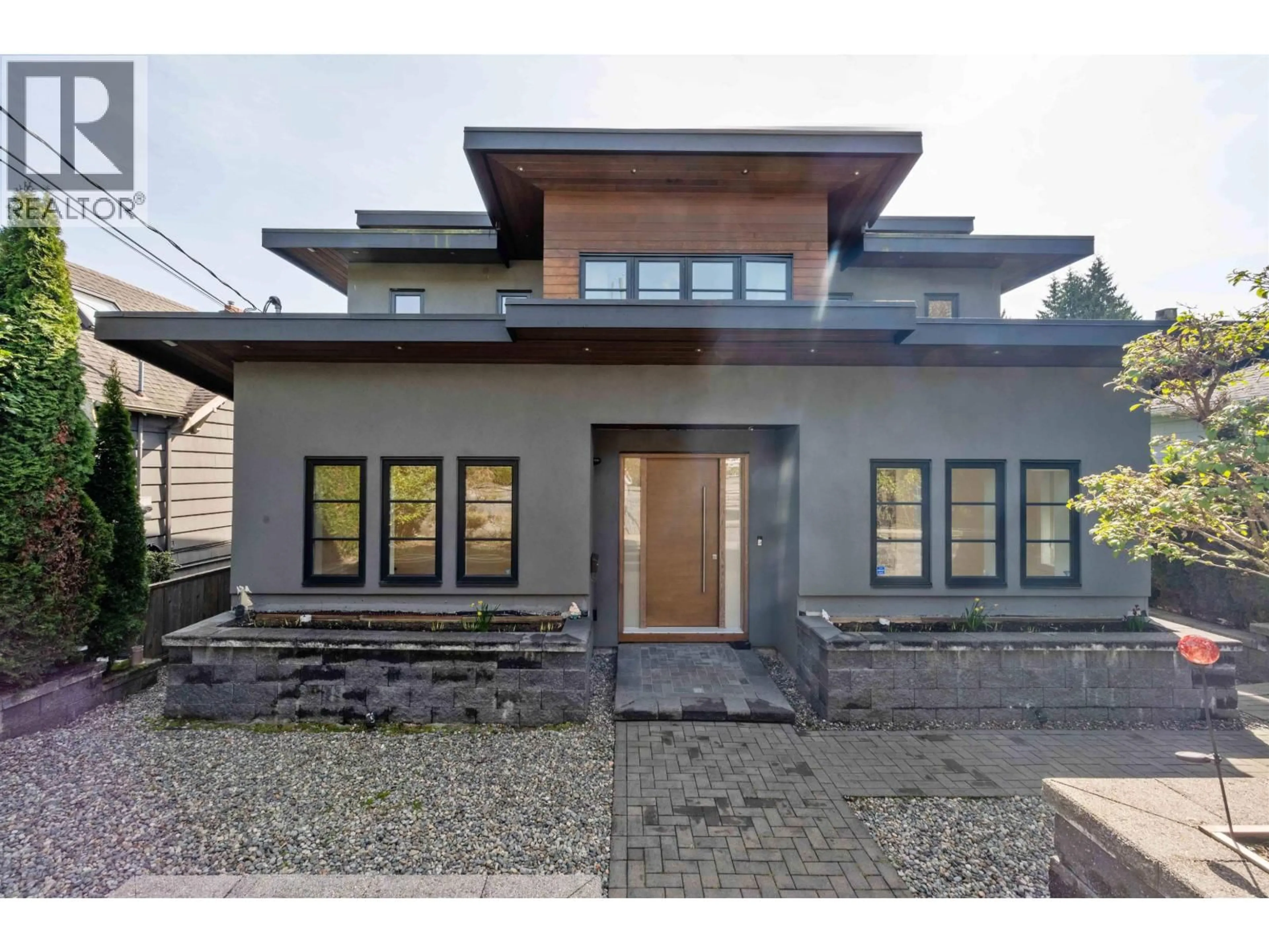 Home with brick exterior material, street for 1468 KINGS AVENUE, West Vancouver British Columbia V7T2C9