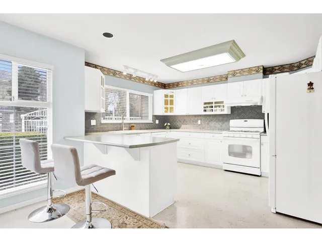 54 - 8428 VENTURE WAY, Surrey 5
