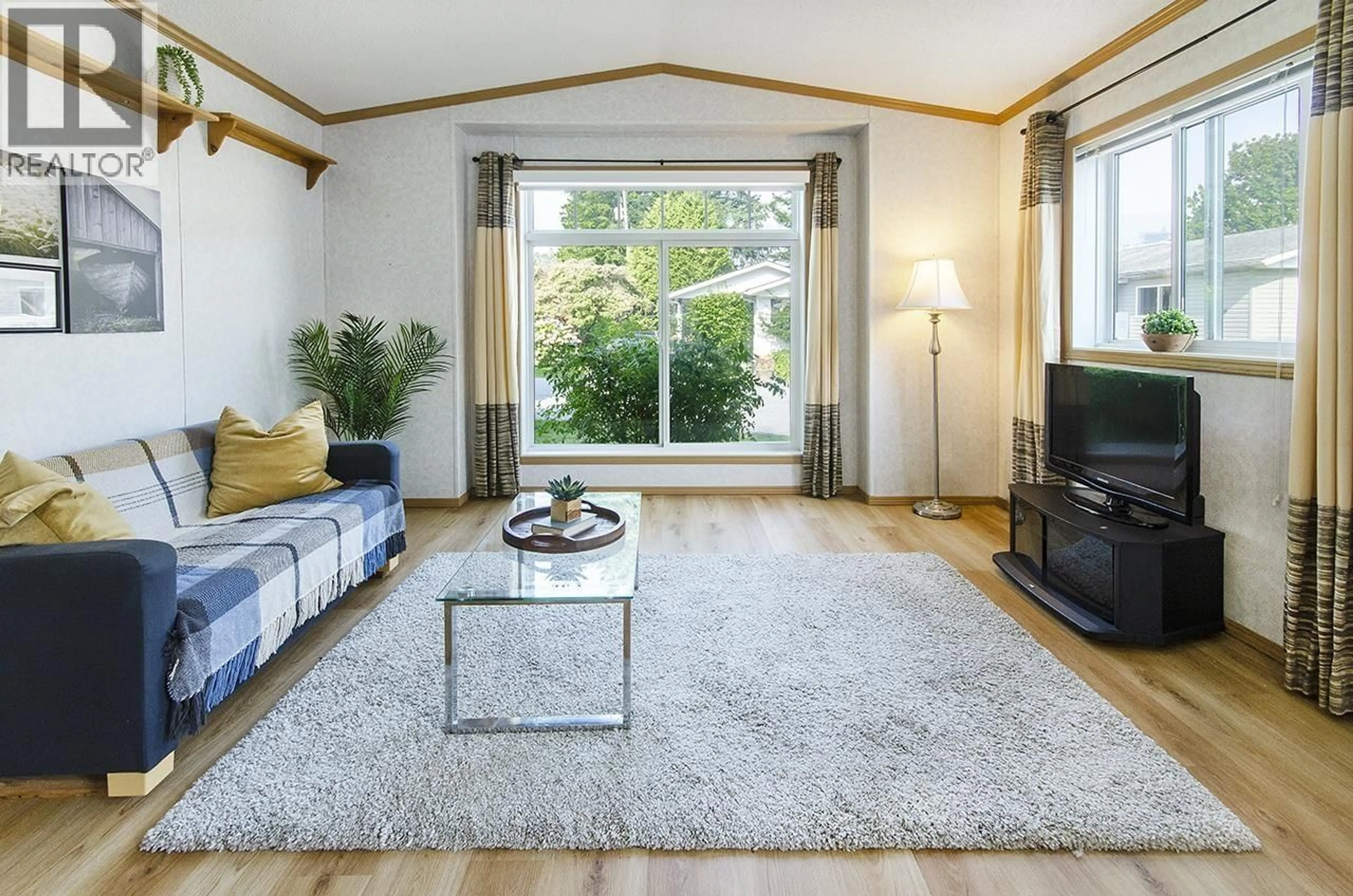 Living room with furniture, unknown for 222 TYEE DRIVE, West Vancouver British Columbia V7P1V7