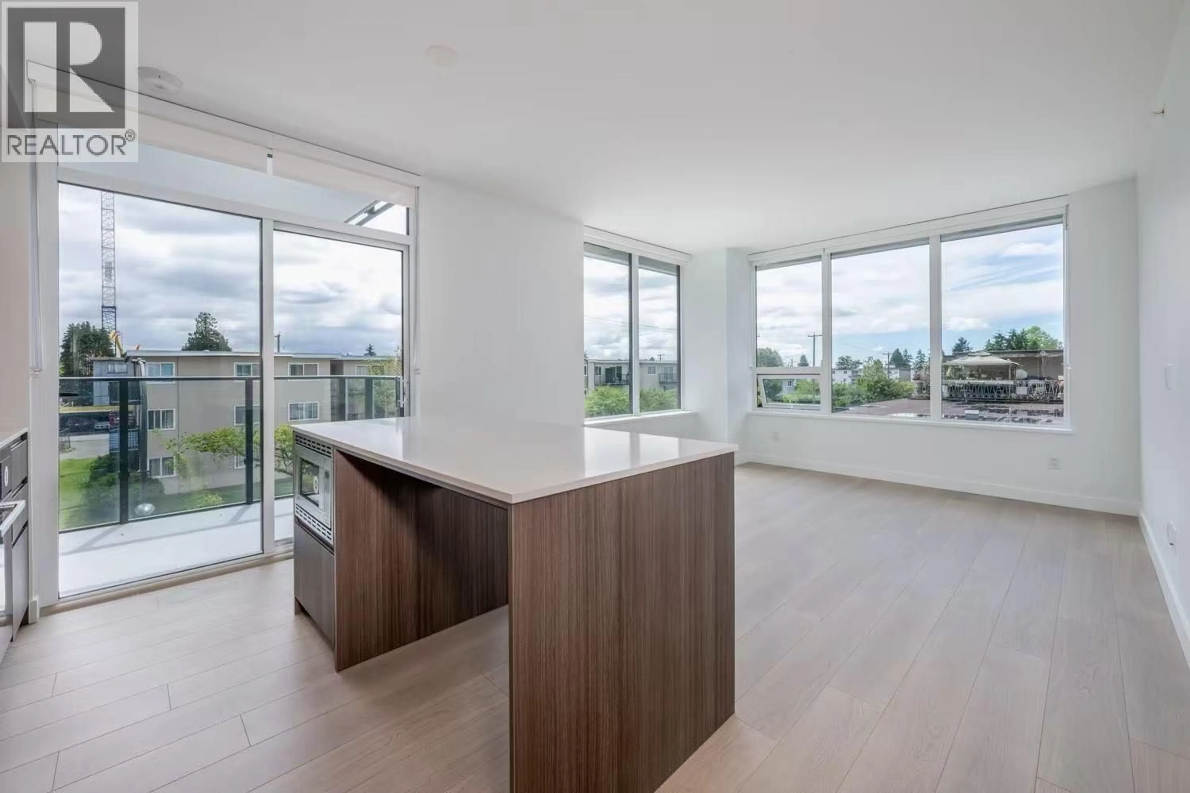 Open concept kitchen, unknown for 204 - 6537 TELFORD AVENUE, Burnaby British Columbia V5H0K9