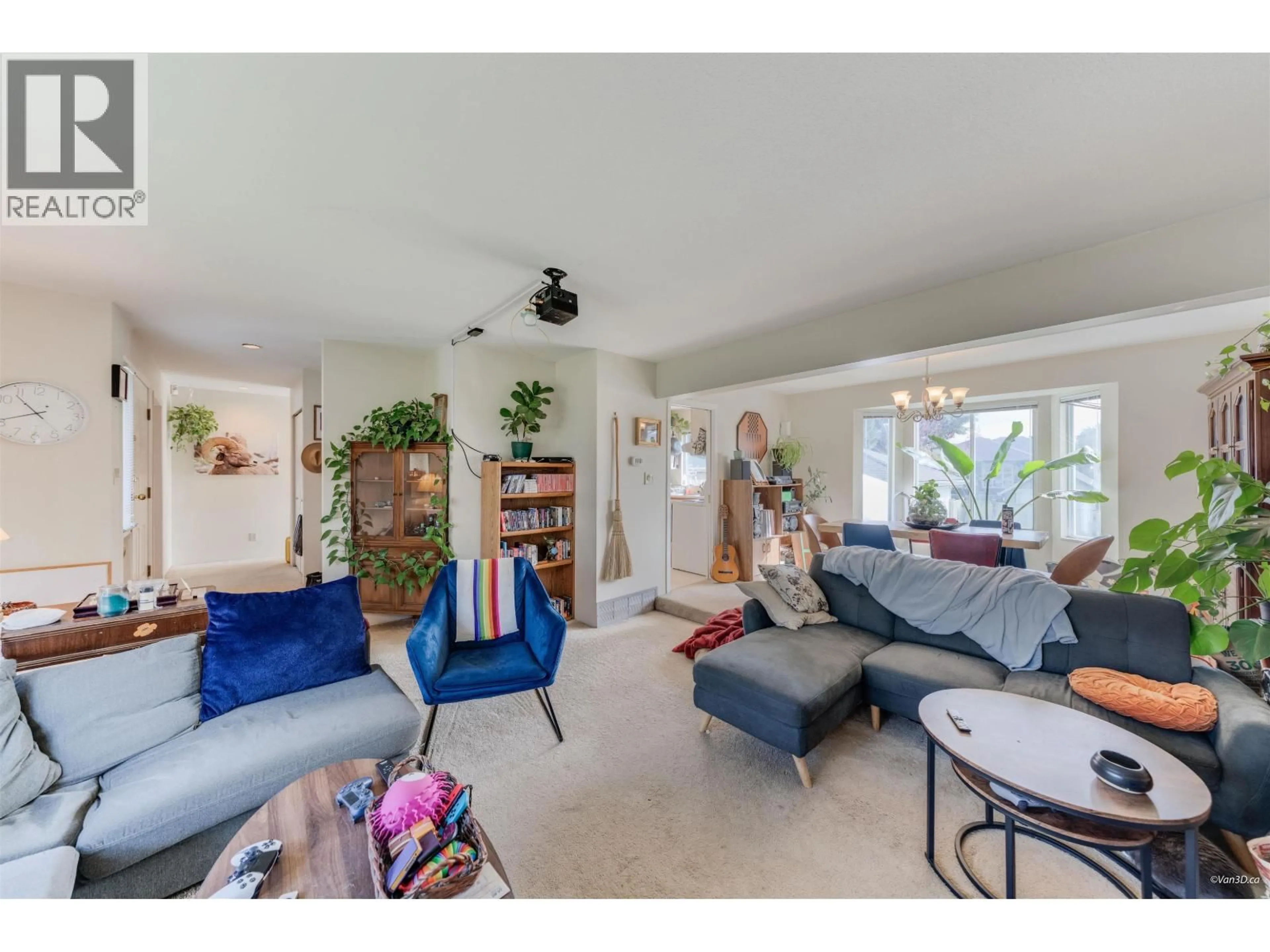 Living room with furniture, unknown for 5592 ELIZABETH STREET, Vancouver British Columbia V5Y3J9