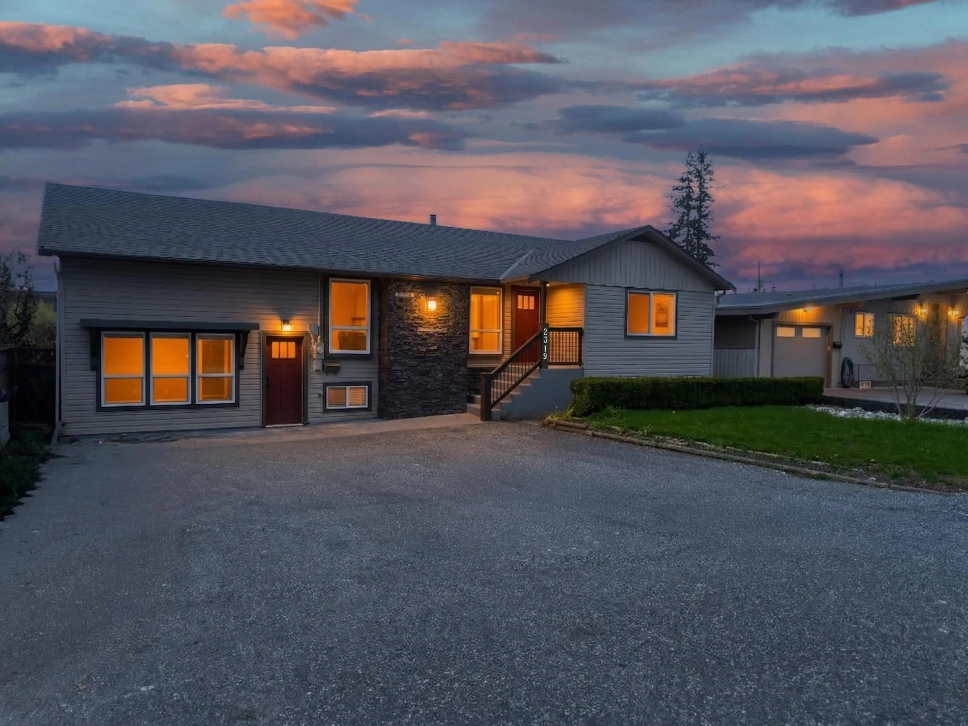 Unknown for 2319 HEMLOCK STREET, Abbotsford British Columbia V2T3A1