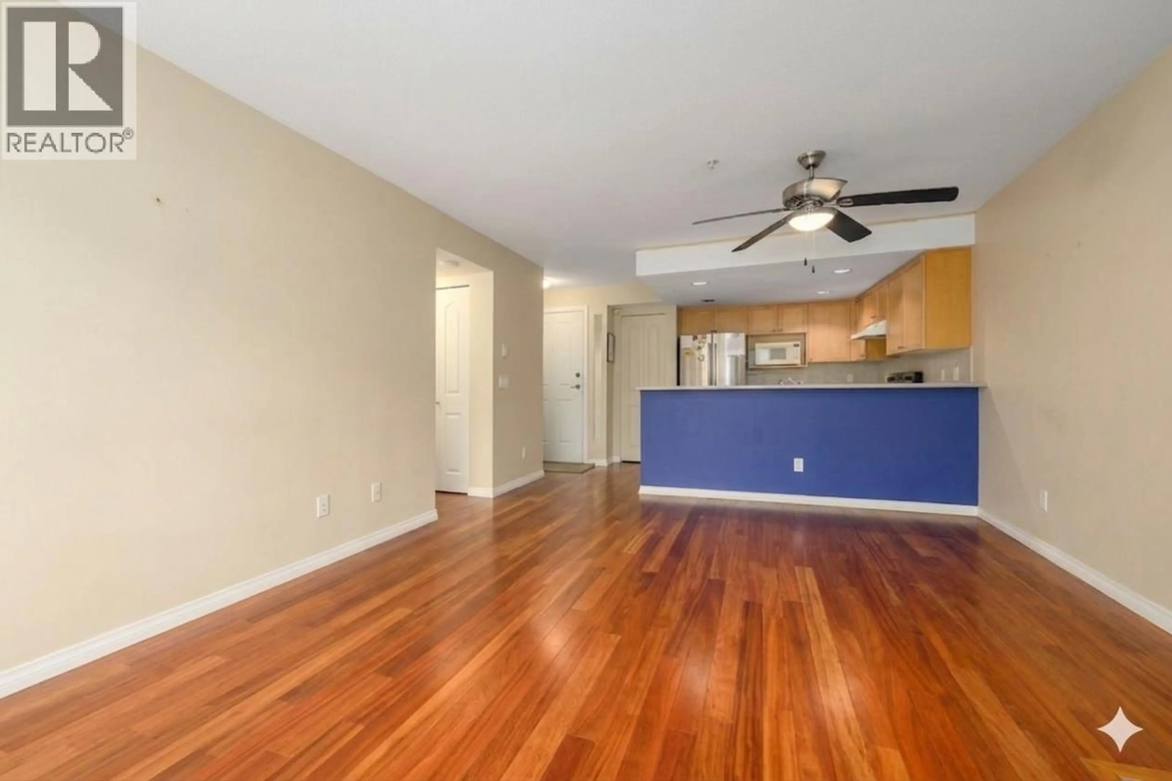 A pic of a room for 3018 4TH AVENUE, Vancouver British Columbia V6K1R4