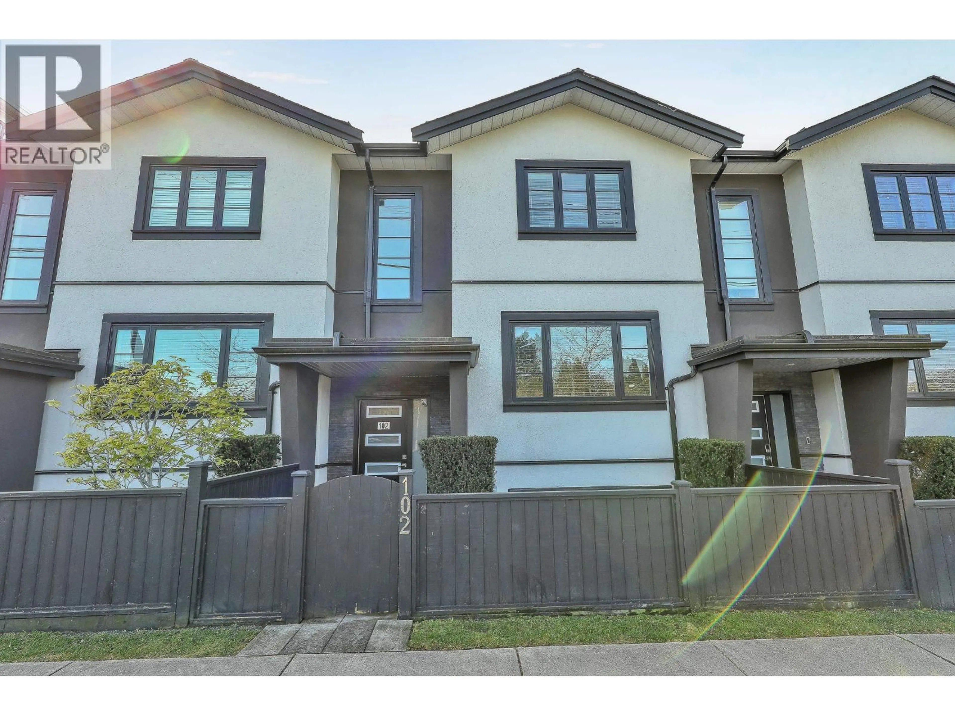 Unknown for 102 - 806 GAUTHIER AVENUE, Coquitlam British Columbia V3K1R9