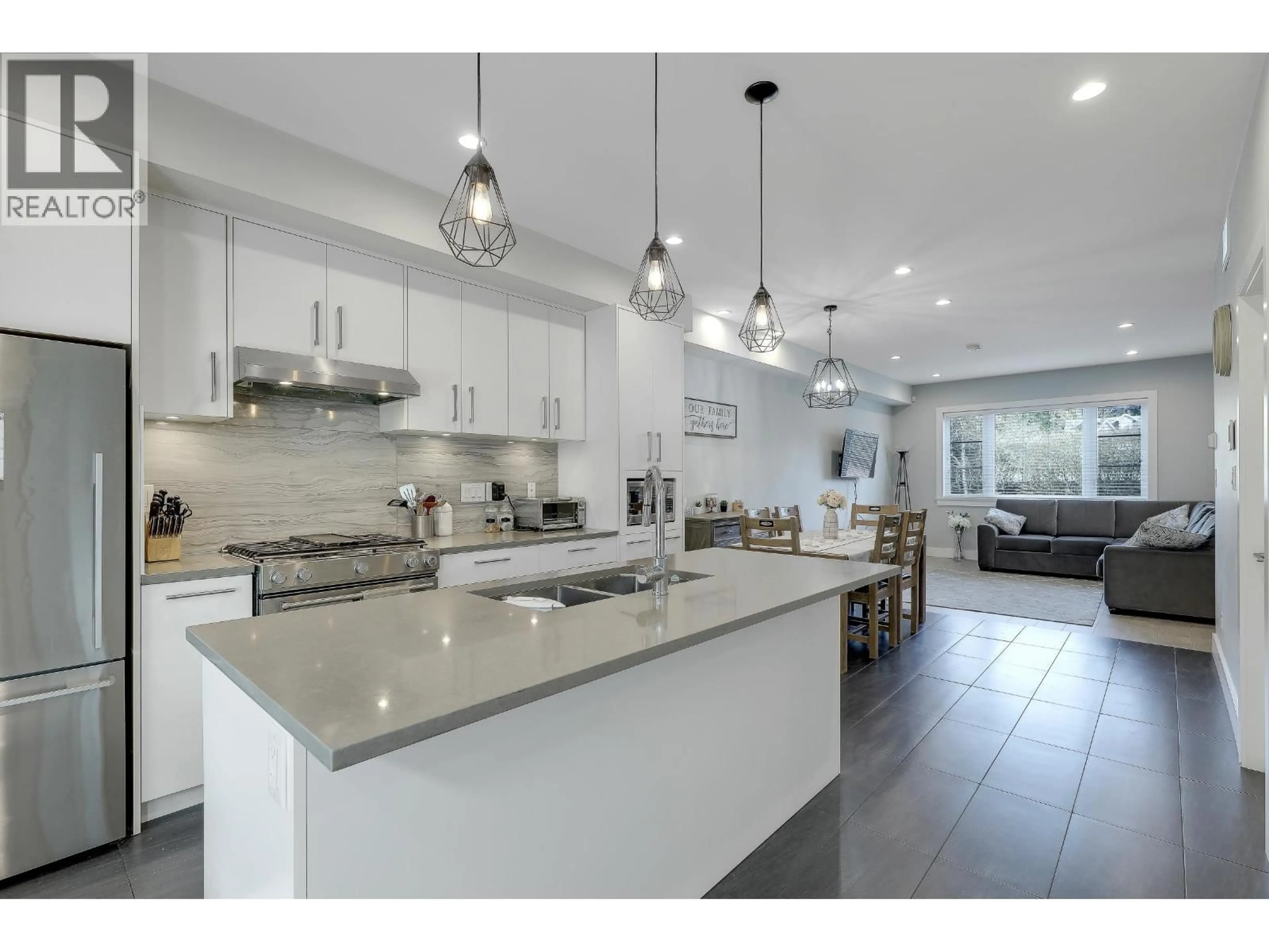 Open concept kitchen, ceramic/tile floor for 102 - 806 GAUTHIER AVENUE, Coquitlam British Columbia V3K1R9
