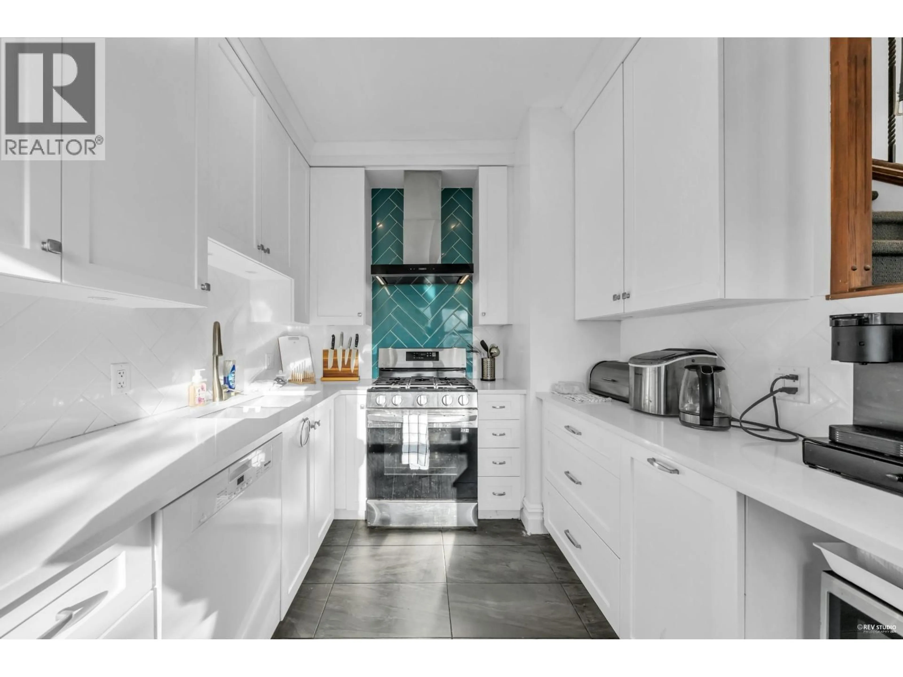 Unknown for 237 SANDRINGHAM AVENUE, New Westminster British Columbia V3L1Z4