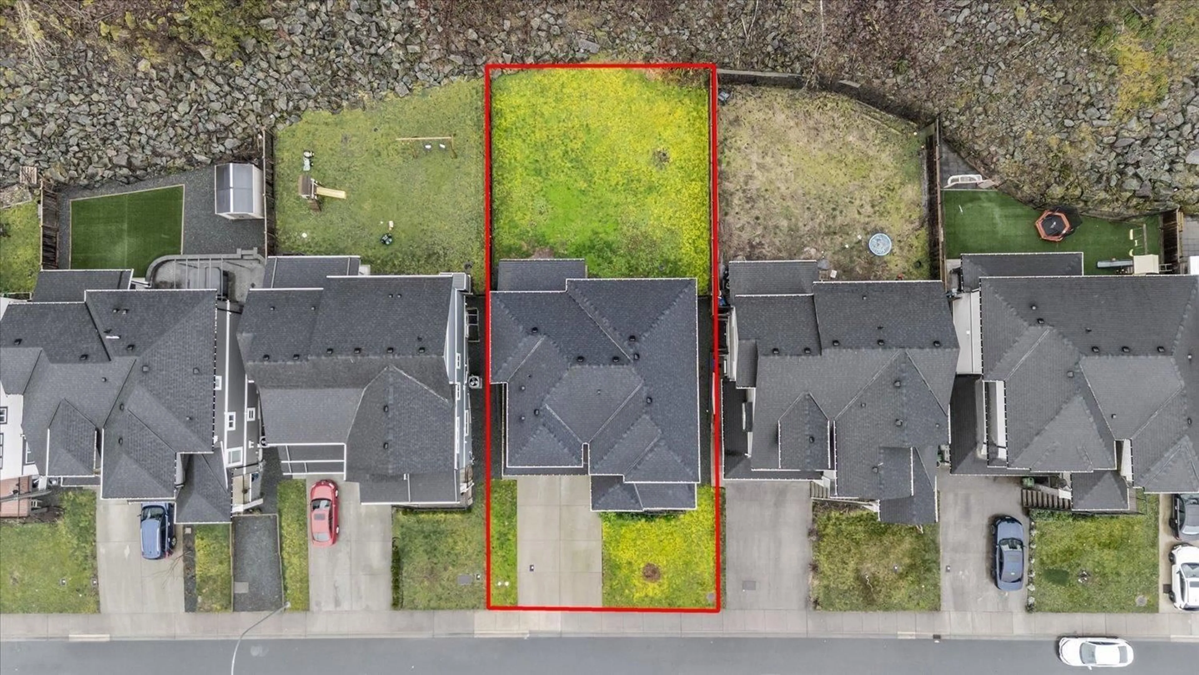 A pic from outside/outdoor area/front of a property/back of a property/a pic from drone, street for 47024 QUARRY ROAD, Chilliwack British Columbia V2P0H7