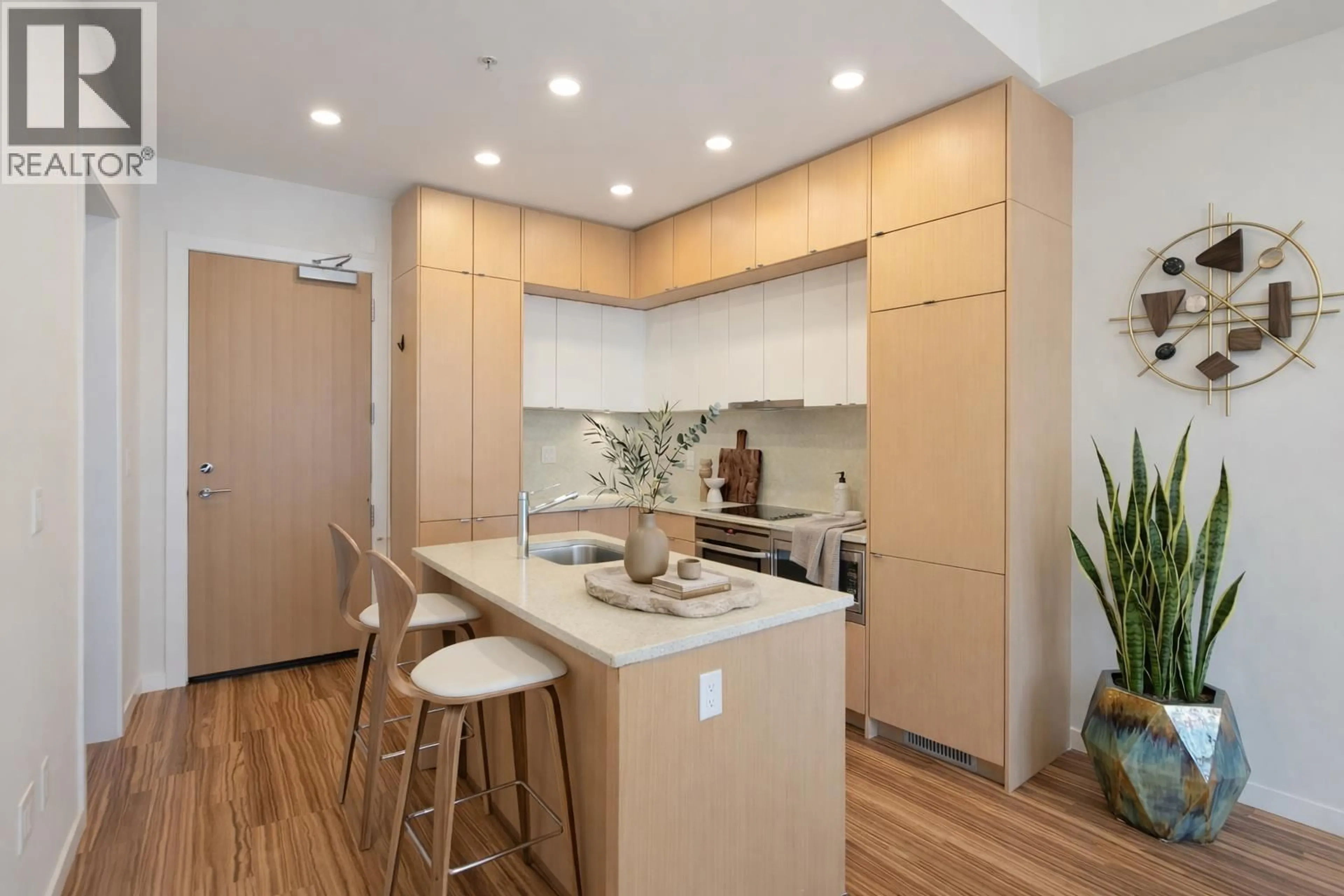 Contemporary kitchen, wood/laminate floor for 1202 - 1205 HOWE STREET, Vancouver British Columbia V6Z0B2