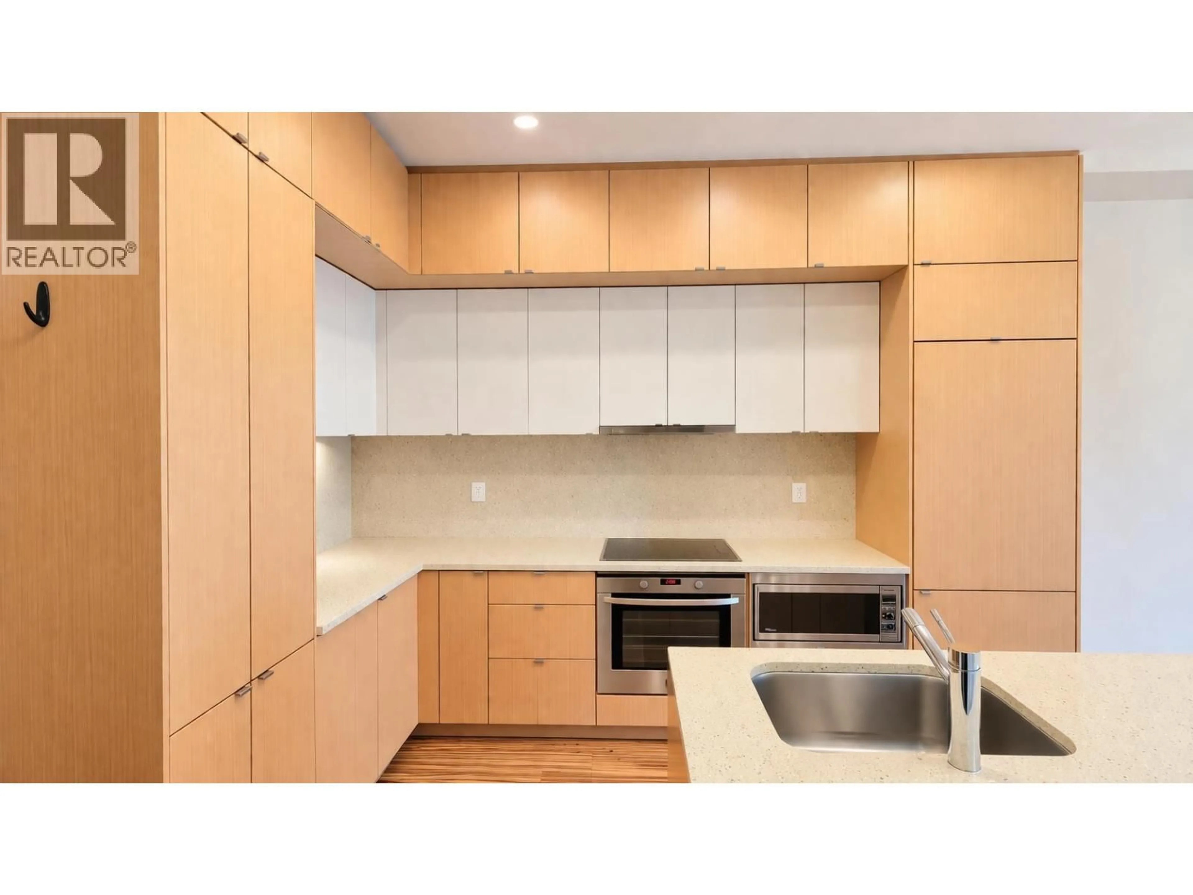 Standard kitchen, wood/laminate floor for 1202 - 1205 HOWE STREET, Vancouver British Columbia V6Z0B2