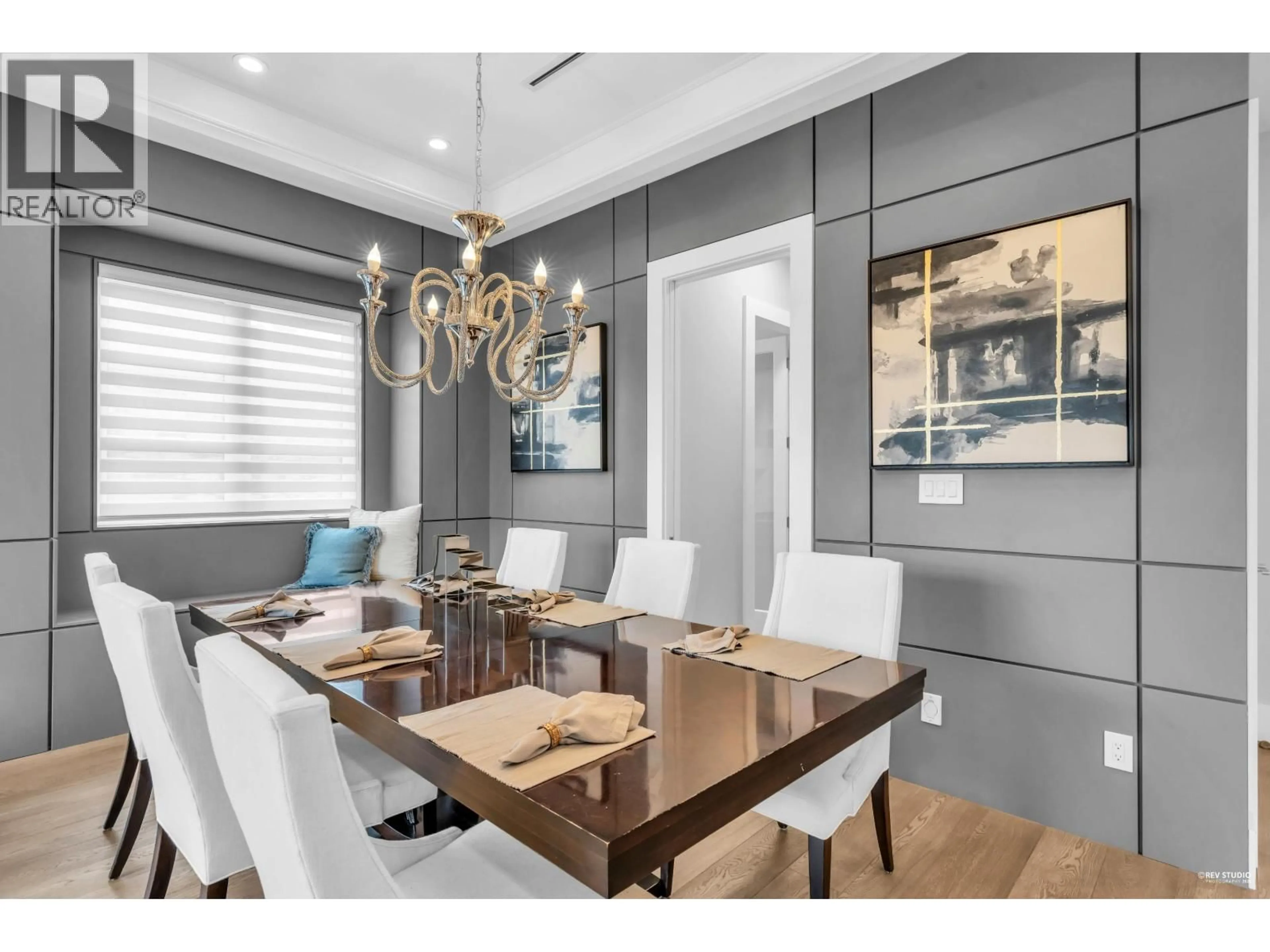 Dining room, wood/laminate floor for 2820 W 32ND AVENUE, Vancouver British Columbia V6L2B6