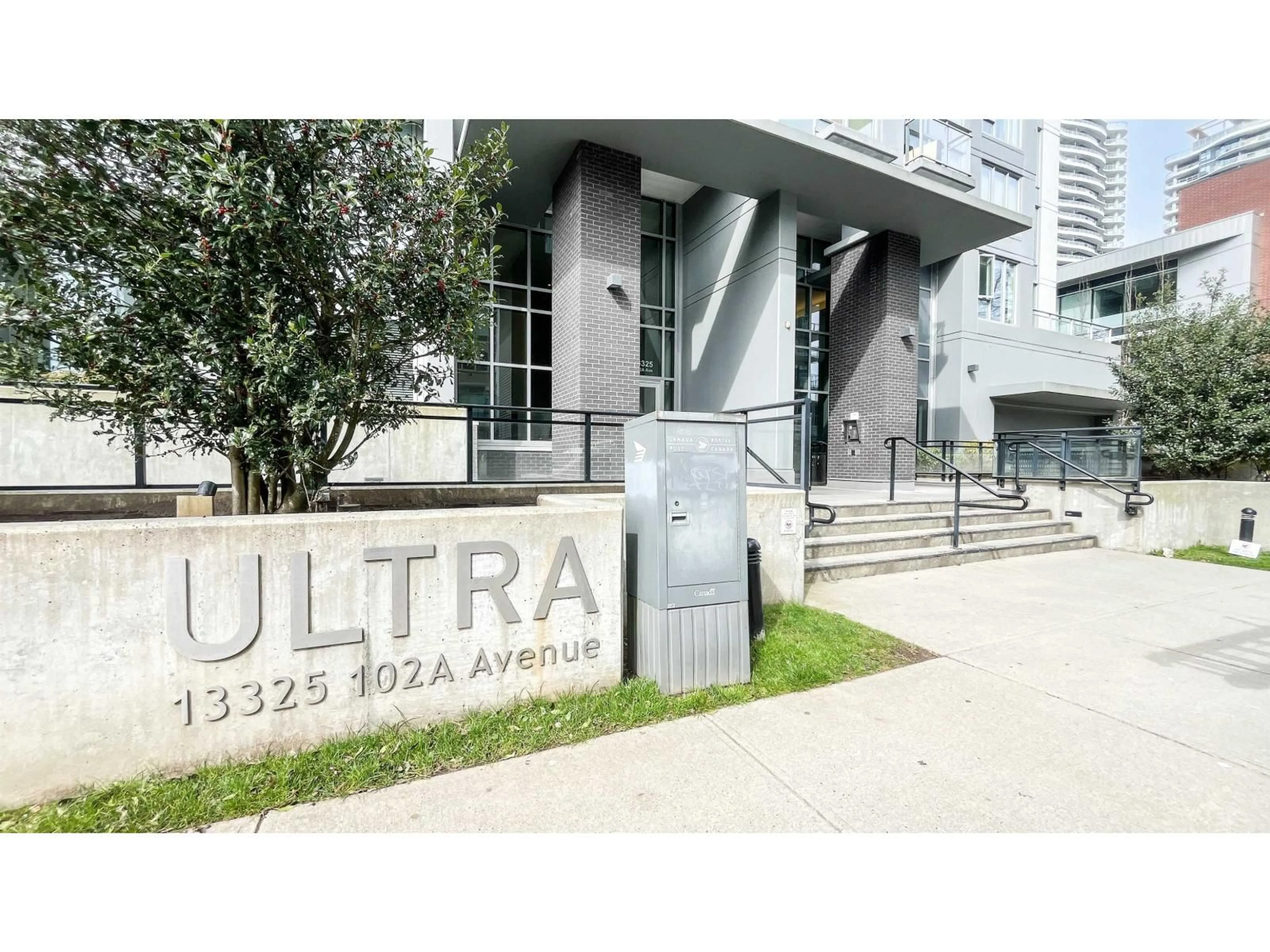 Unknown for 2903 - 13325 102A AVENUE, Surrey British Columbia V3T0J5