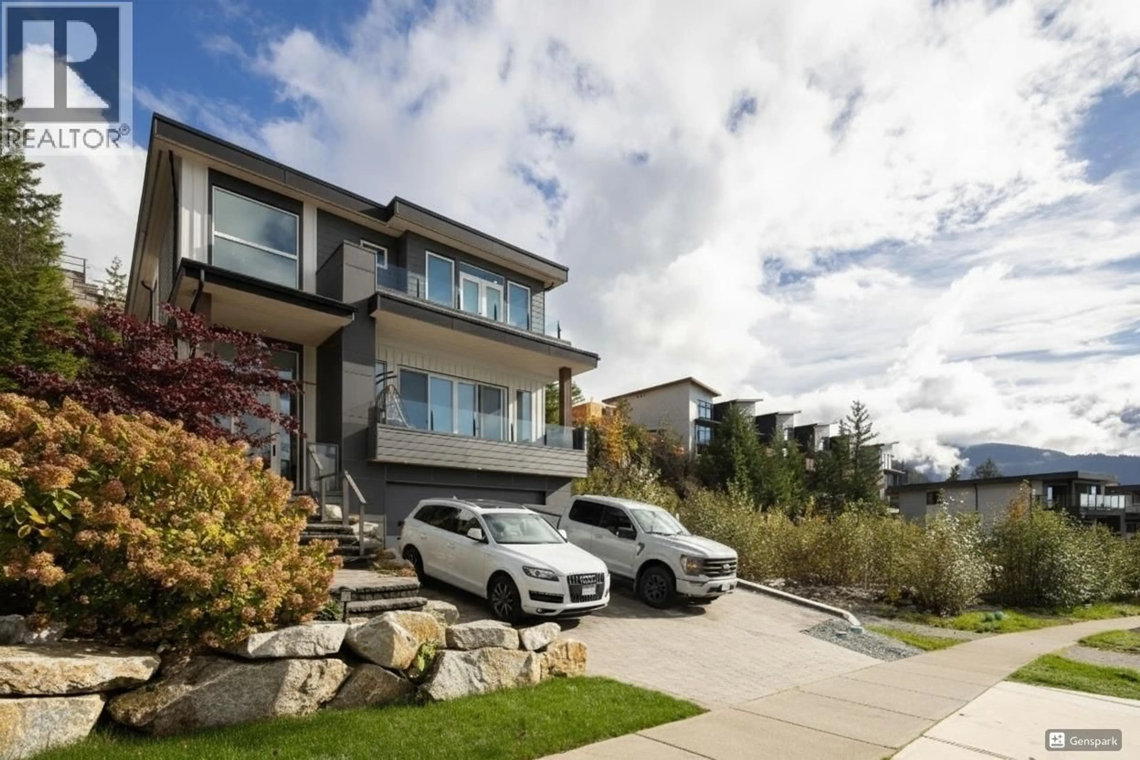 Unknown for 24 - 3385 MAMQUAM ROAD, Squamish British Columbia V8B0E3