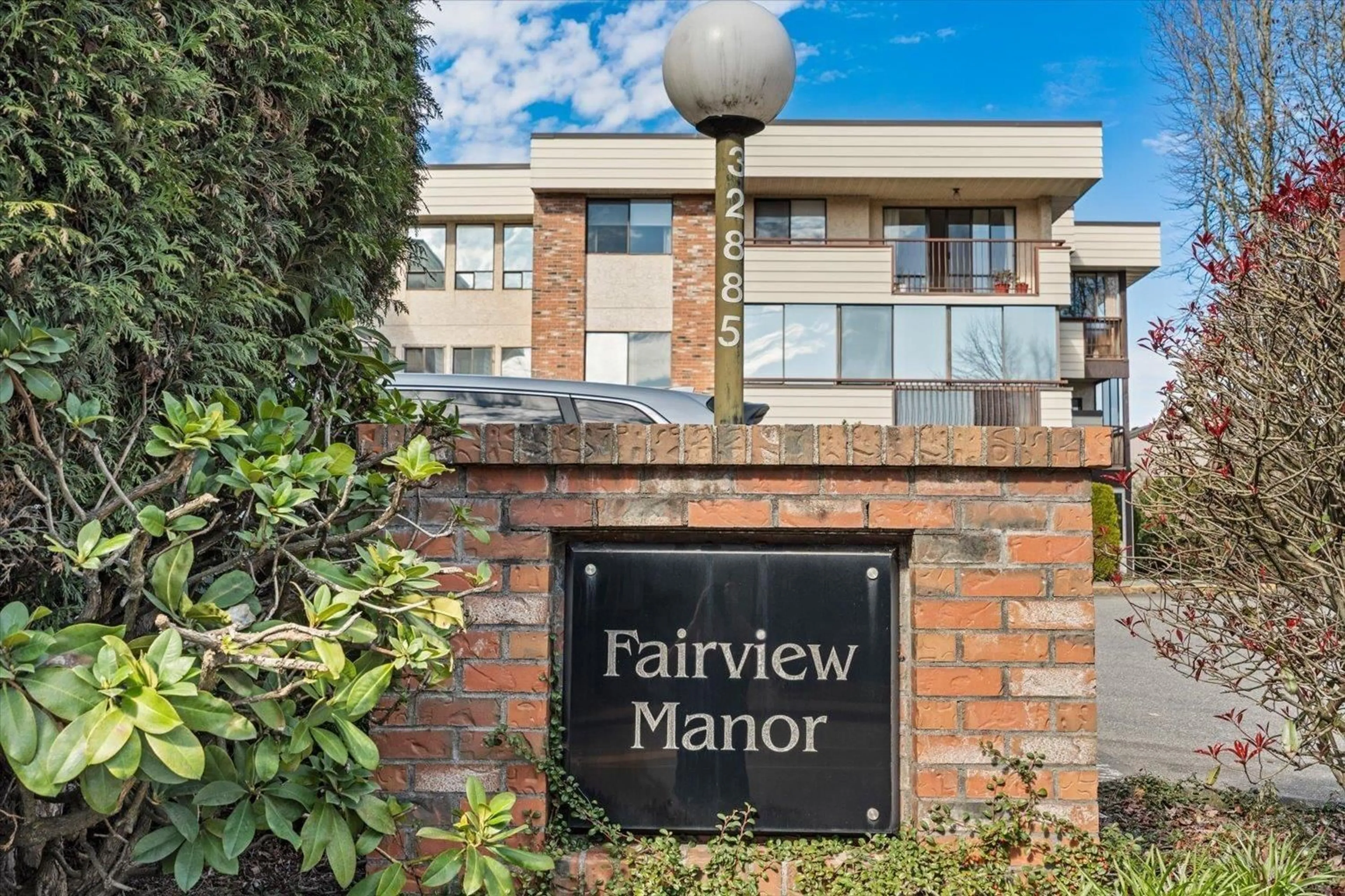 Indoor foyer for 101 - 32885 GEORGE FERGUSON WAY, Abbotsford British Columbia V2S7X1