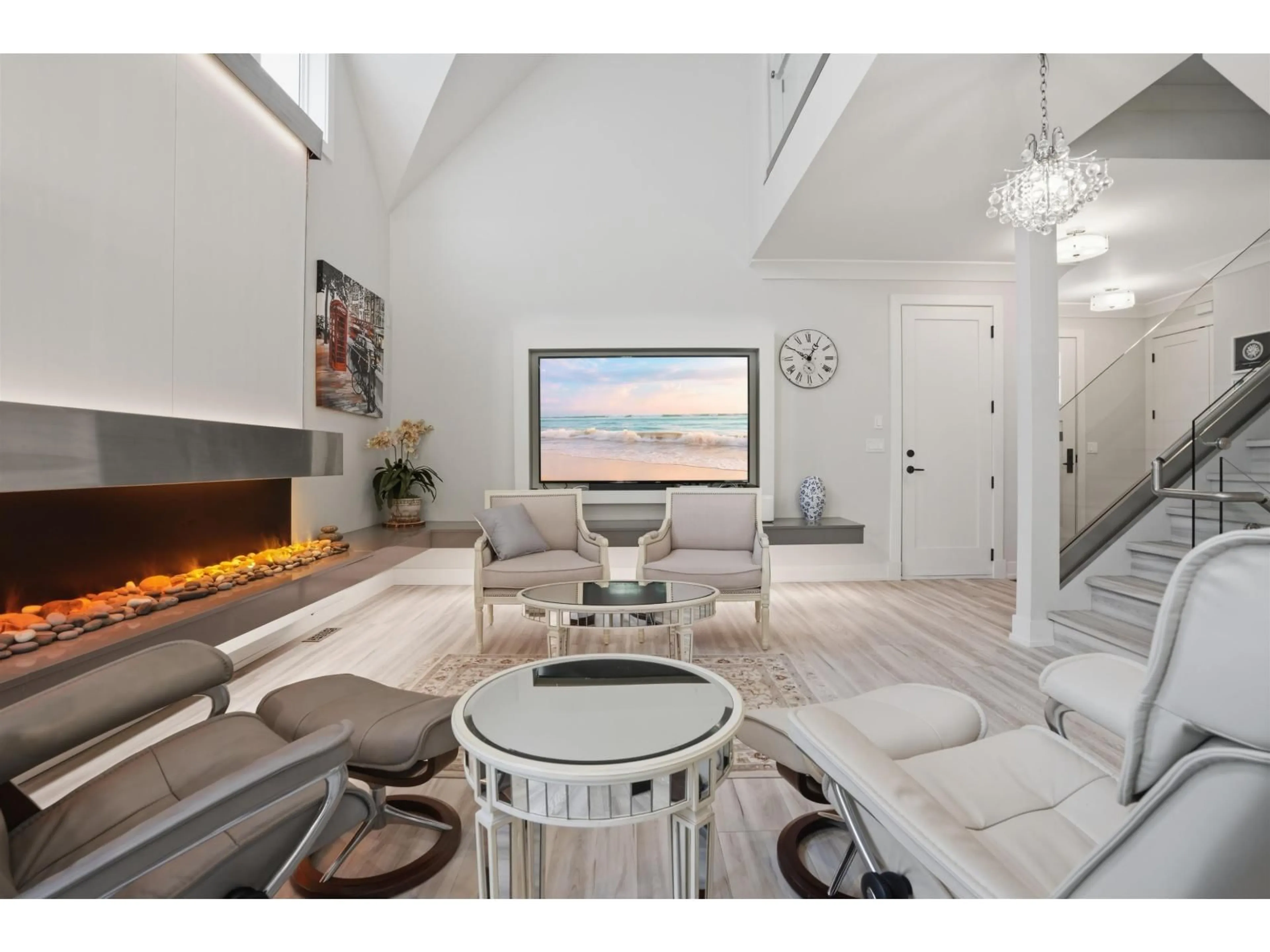 Living room with furniture, unknown for 14 - 3122 160TH STREET, Surrey British Columbia V3Z8K5